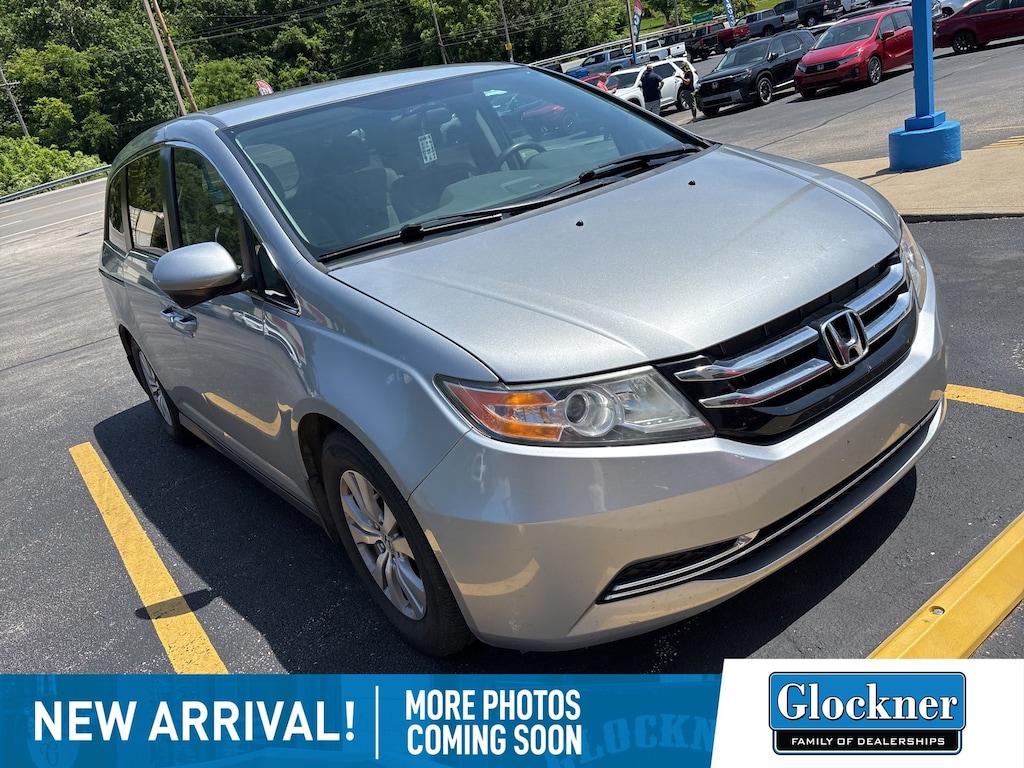 Used 2016 Honda Odyssey SE Van Passenger Van