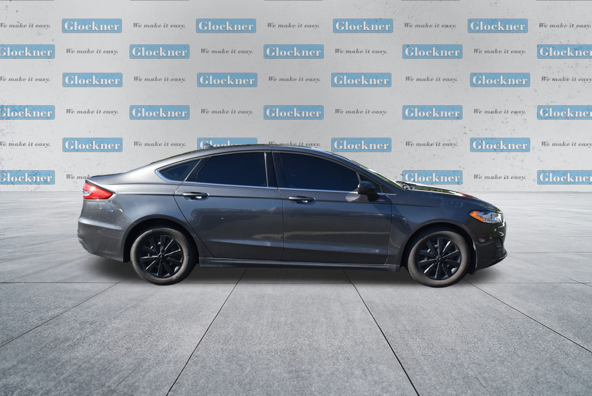 2020 Ford Fusion S photo 3