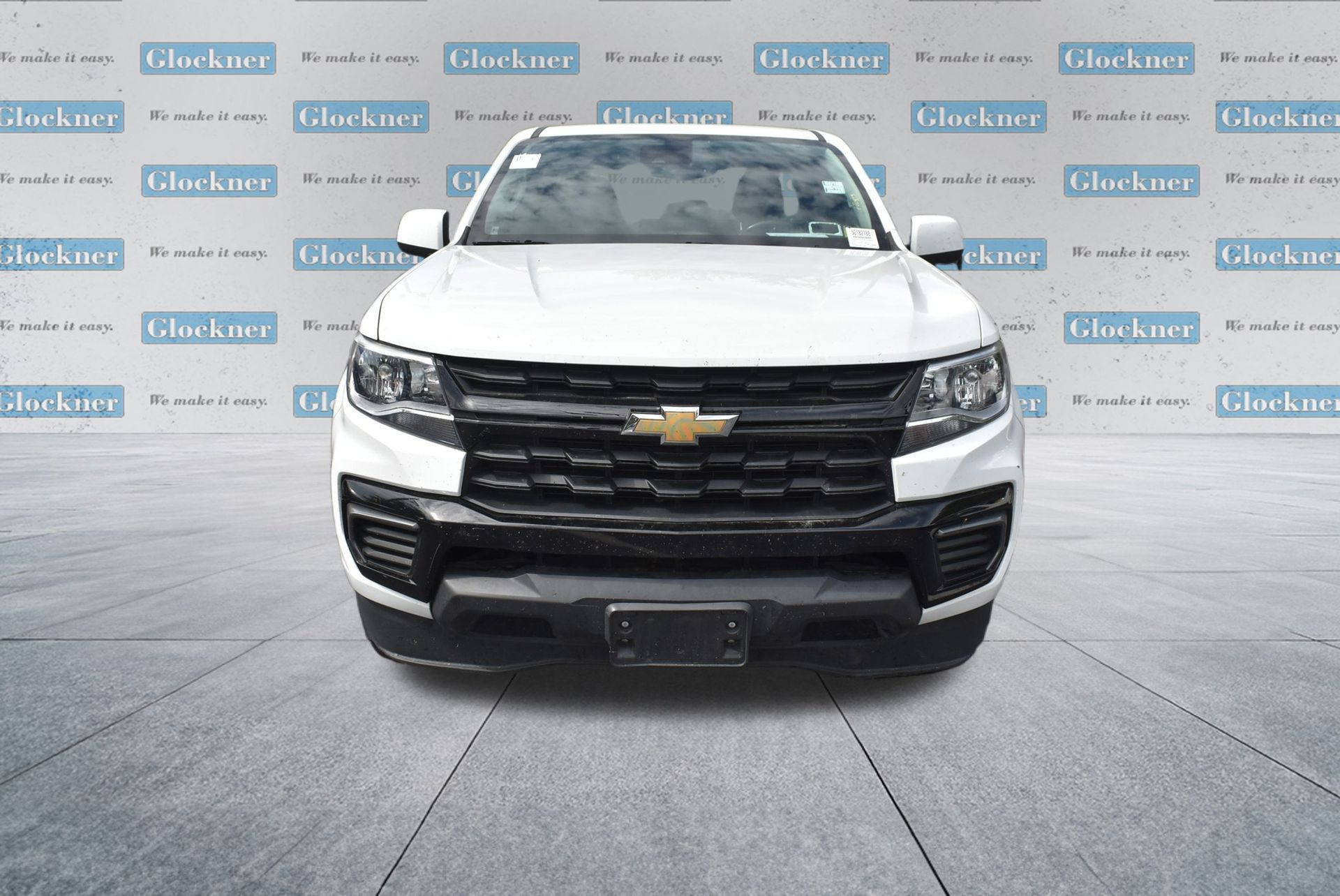 2022 Chevrolet Colorado LT photo 2