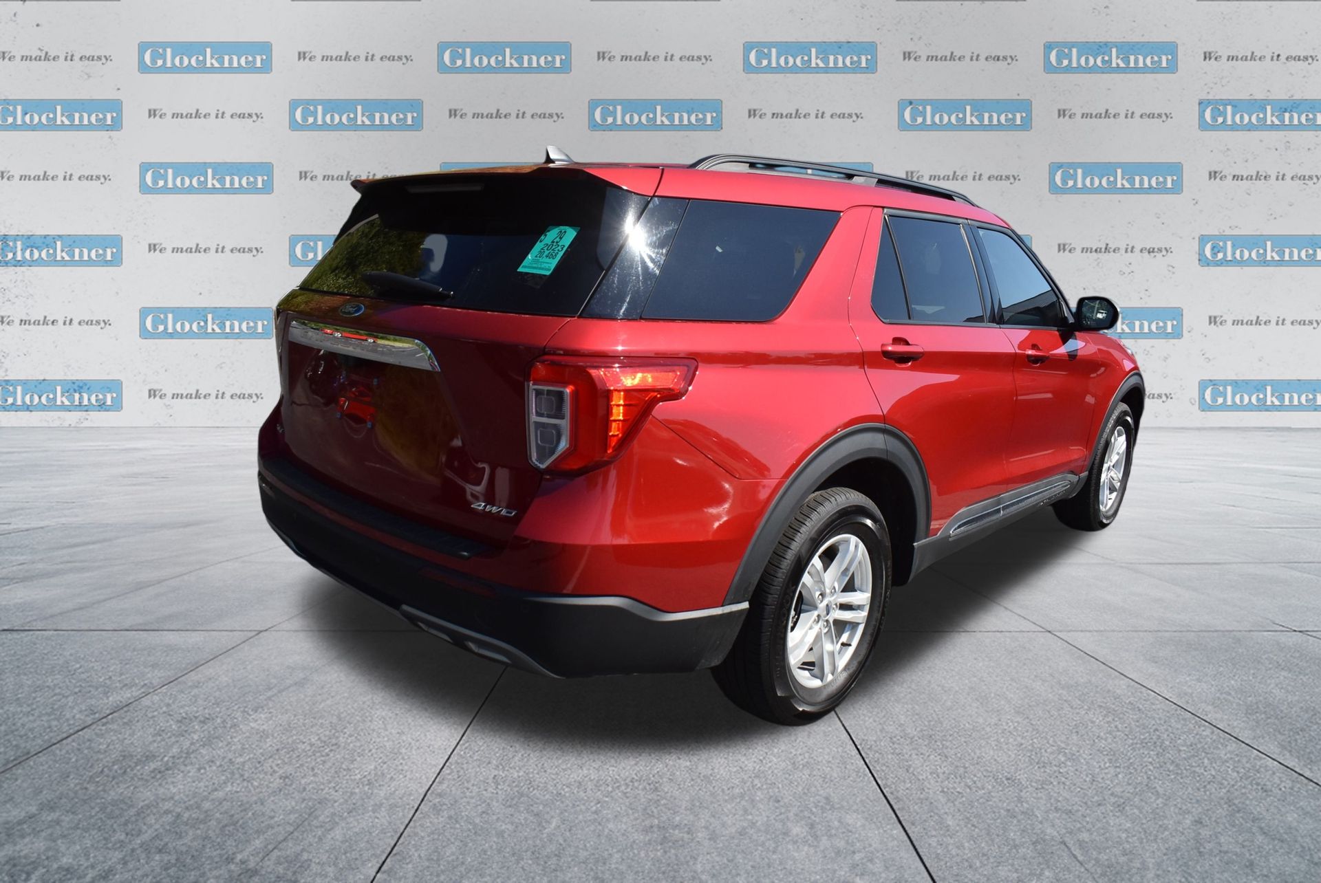 2023 Ford Explorer XLT photo 3