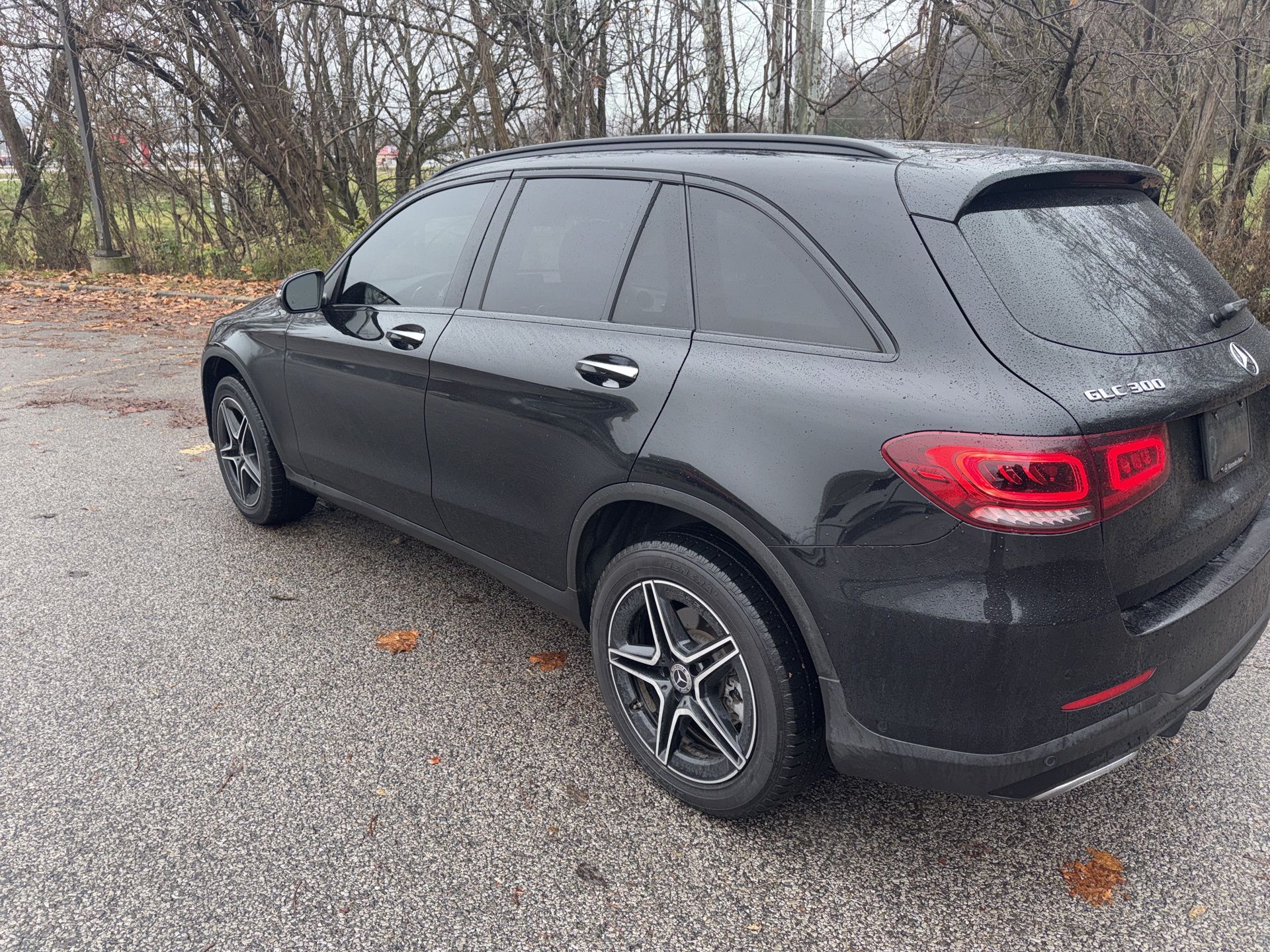 2022 Mercedes Benz GLC 300 4MATIC photo 3