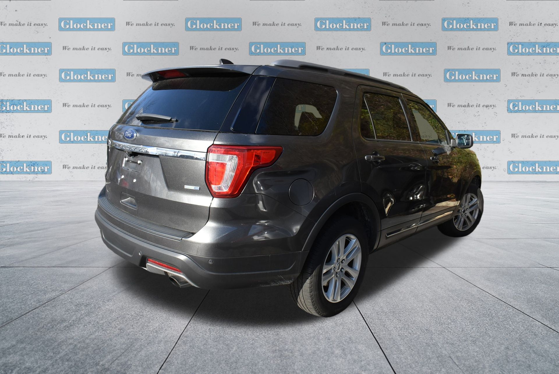 2019 Ford Explorer XLT photo 3