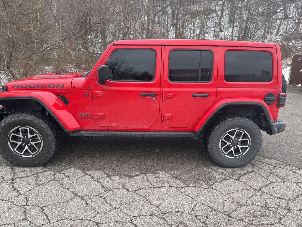 Used 2025 Jeep Wrangler Rubicon SUV