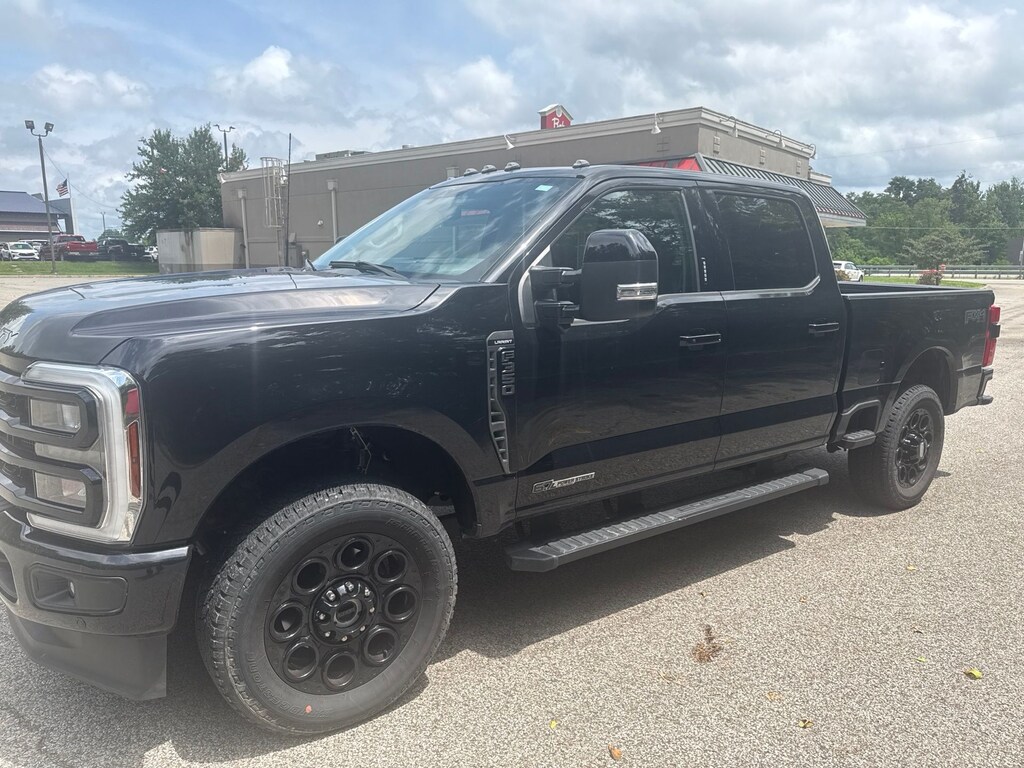 Used 2024 Ford F-350SD Lariat Truck
