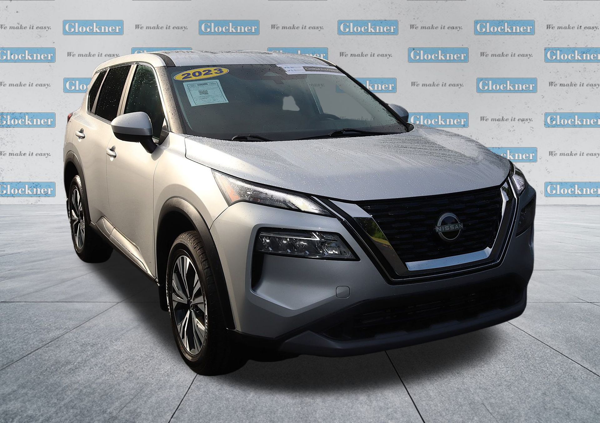 2023 Nissan Rogue SV photo 2