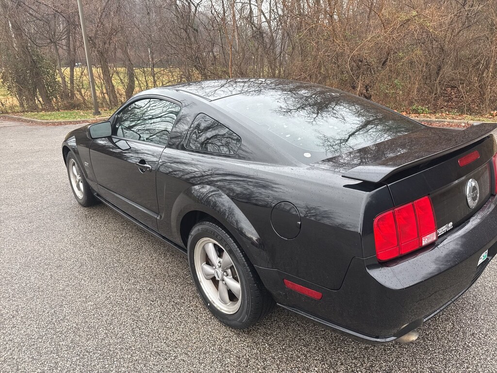 Used 2006 Ford Mustang GT Deluxe Coupe