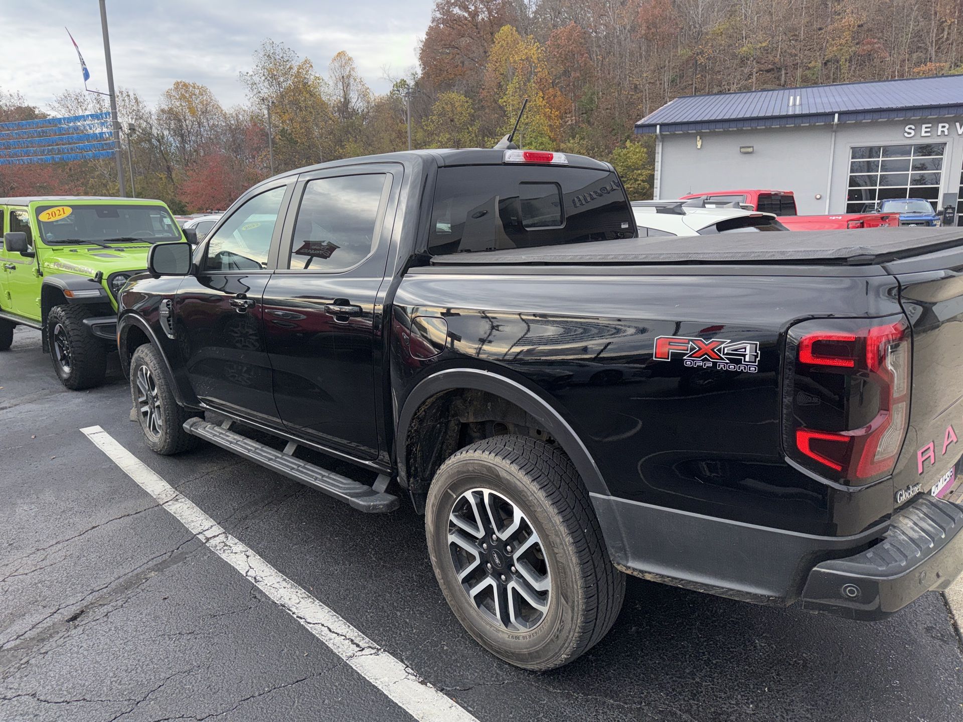 2024 Ford Ranger Lariat photo 2