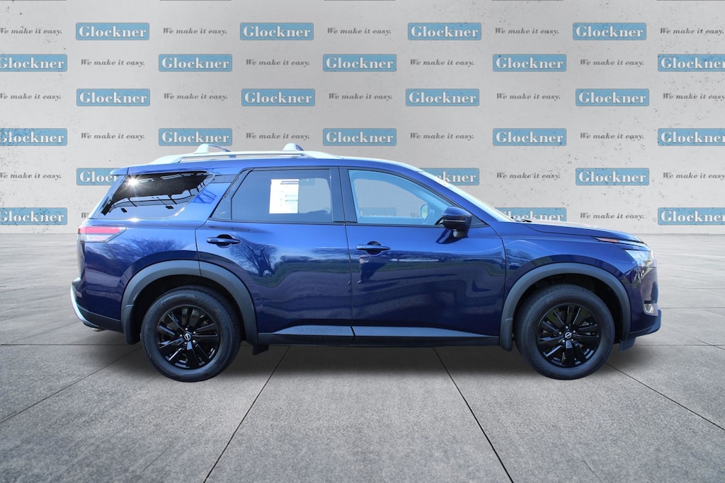 Used 2024 Nissan Pathfinder SL SUV