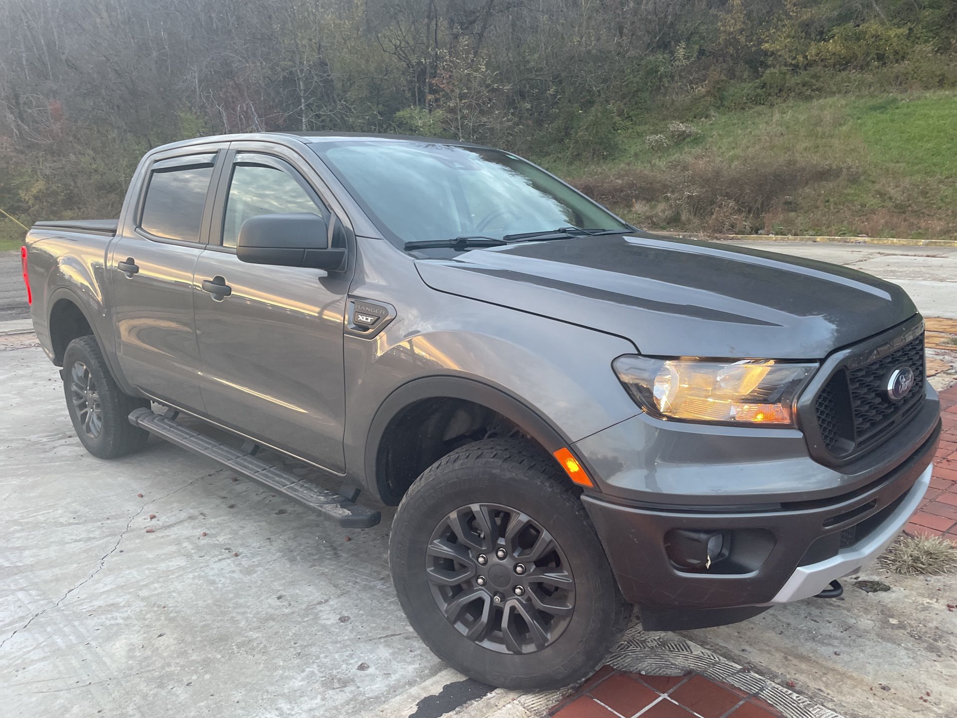 2023 Ford Ranger XLT photo 2