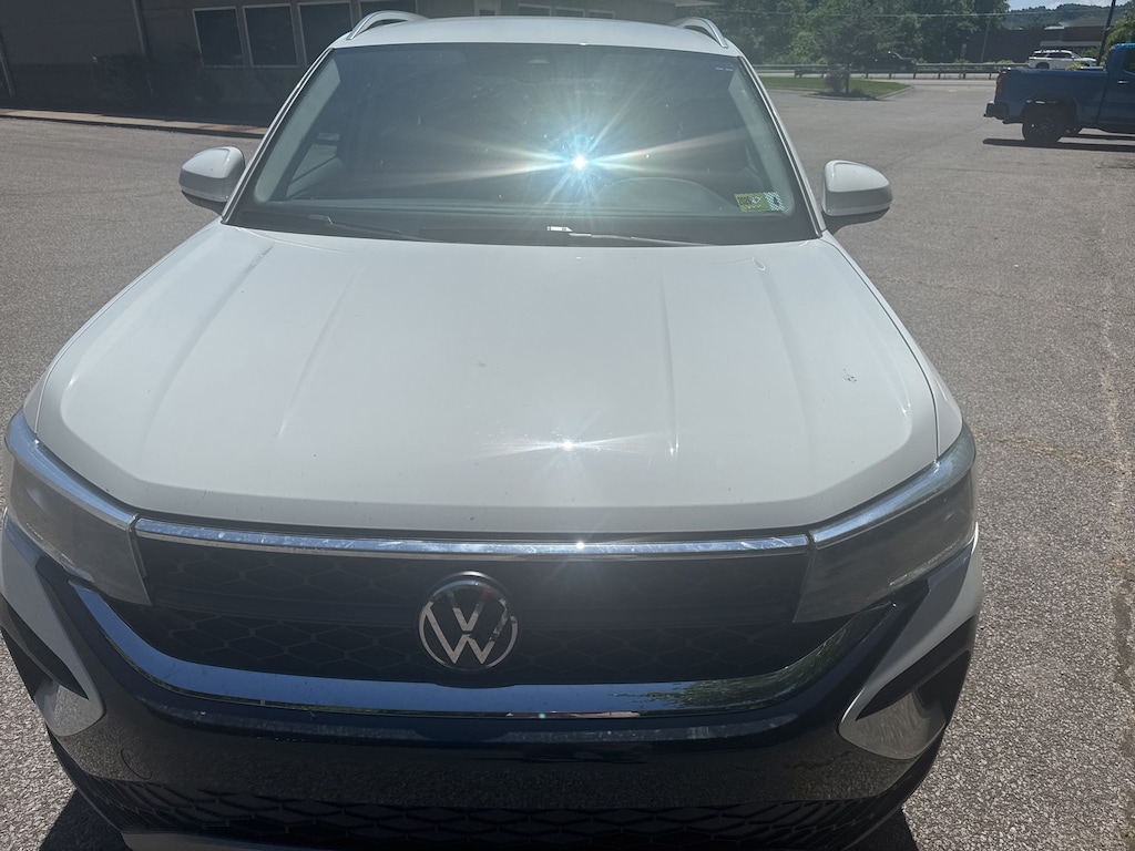 Used 2024 Volkswagen Taos 1.5T SE SUV