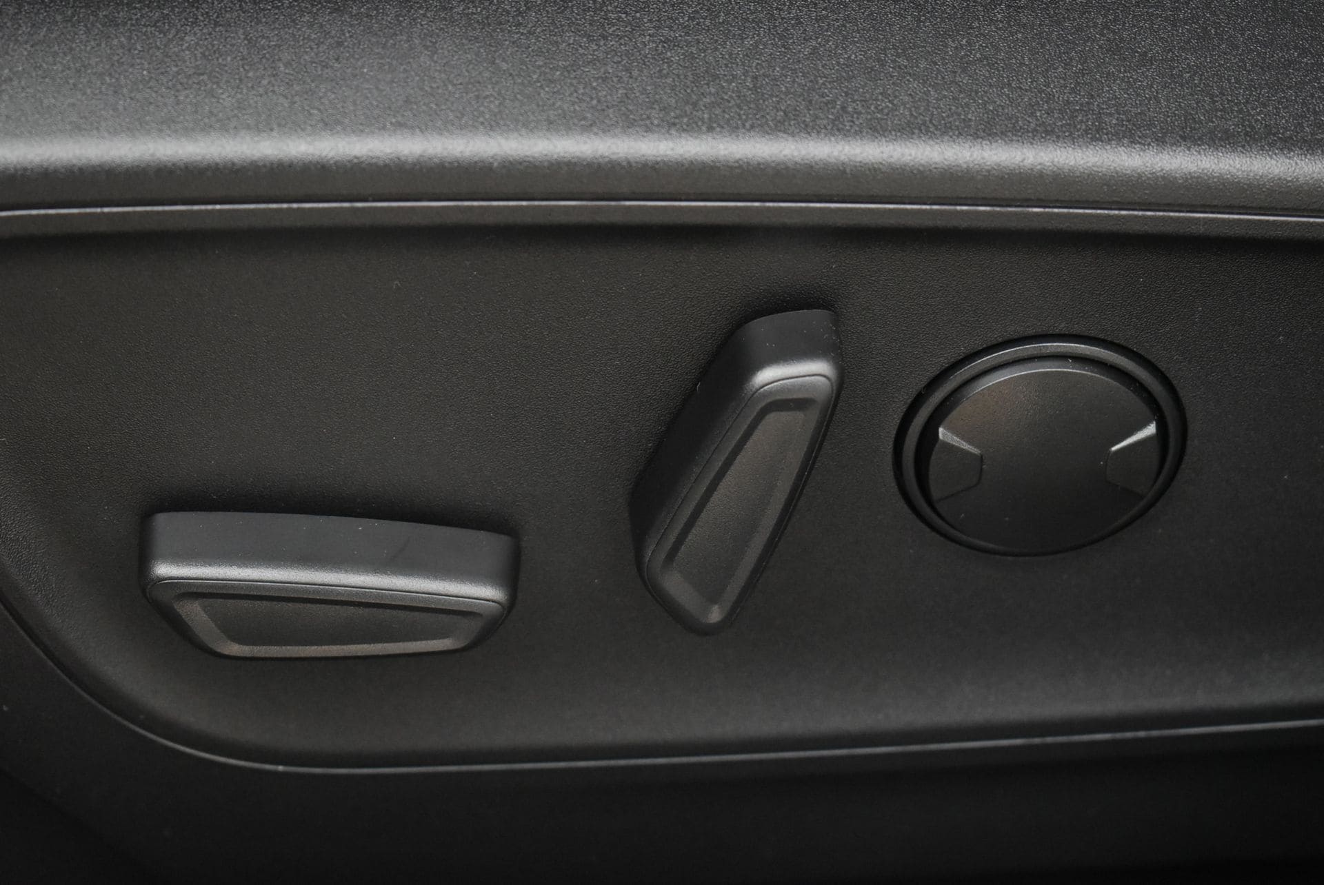 2026 Ford Escape Hybrid ST-Line Select - Photo 14