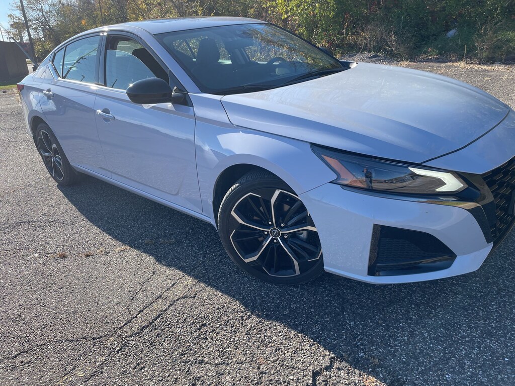 Used 2024 Nissan Altima 2.5 SR Sedan