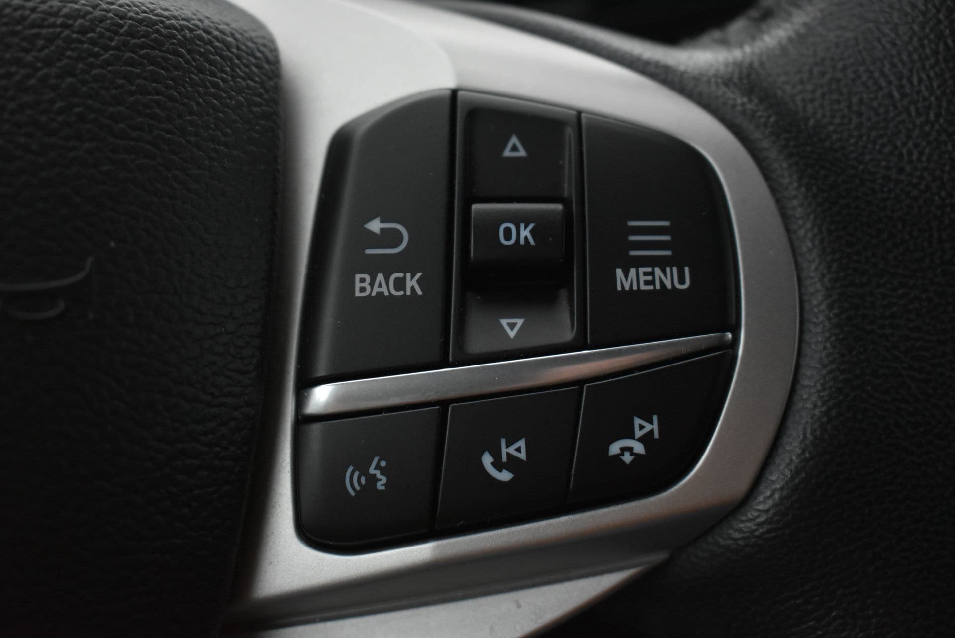 2023 Ford Explorer XLT - Photo 22