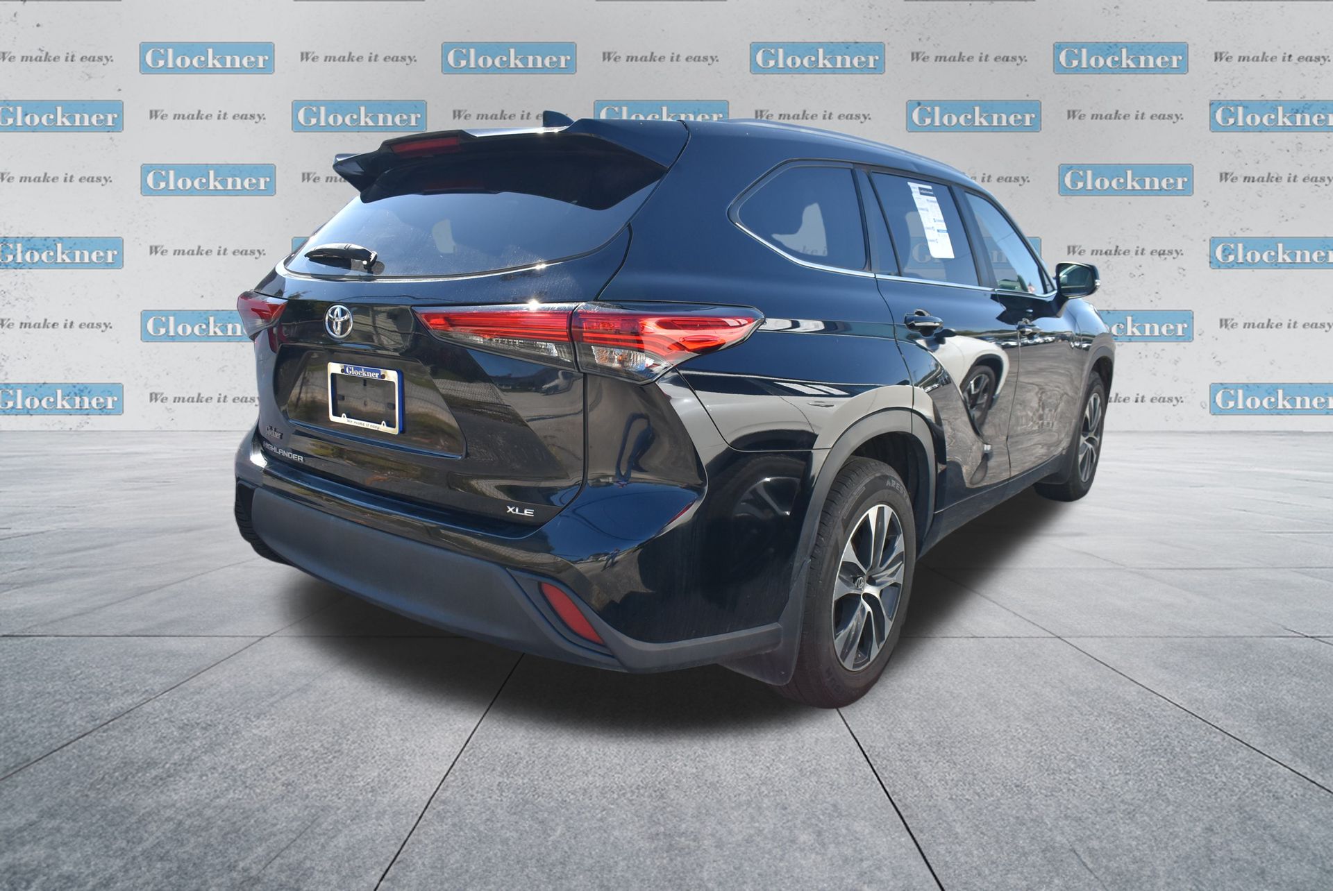 2023 Toyota Highlander XLE photo 4