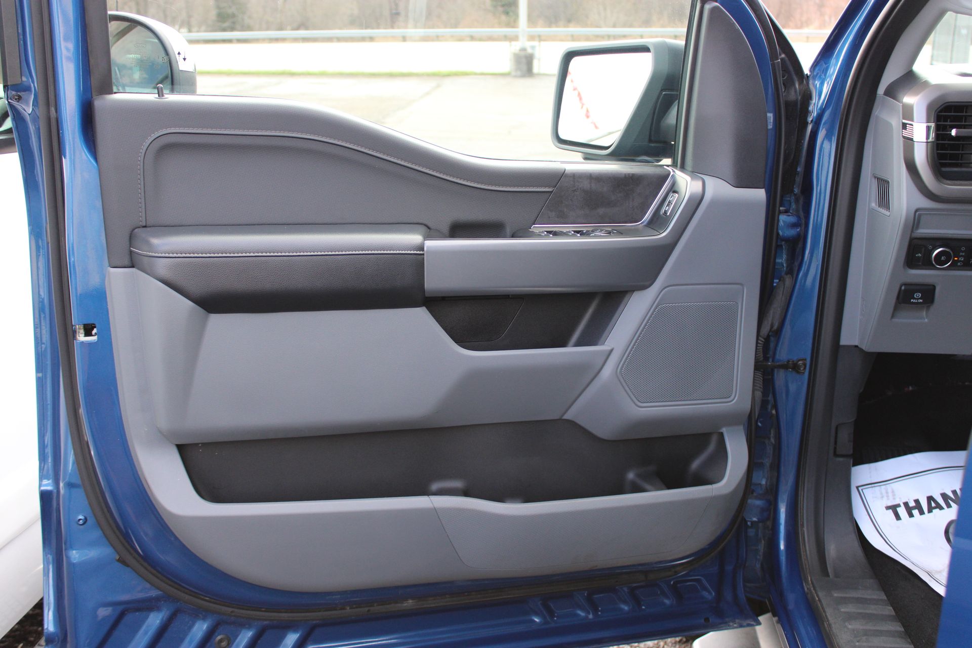 2024 Ford F-150 XLT - Photo 13