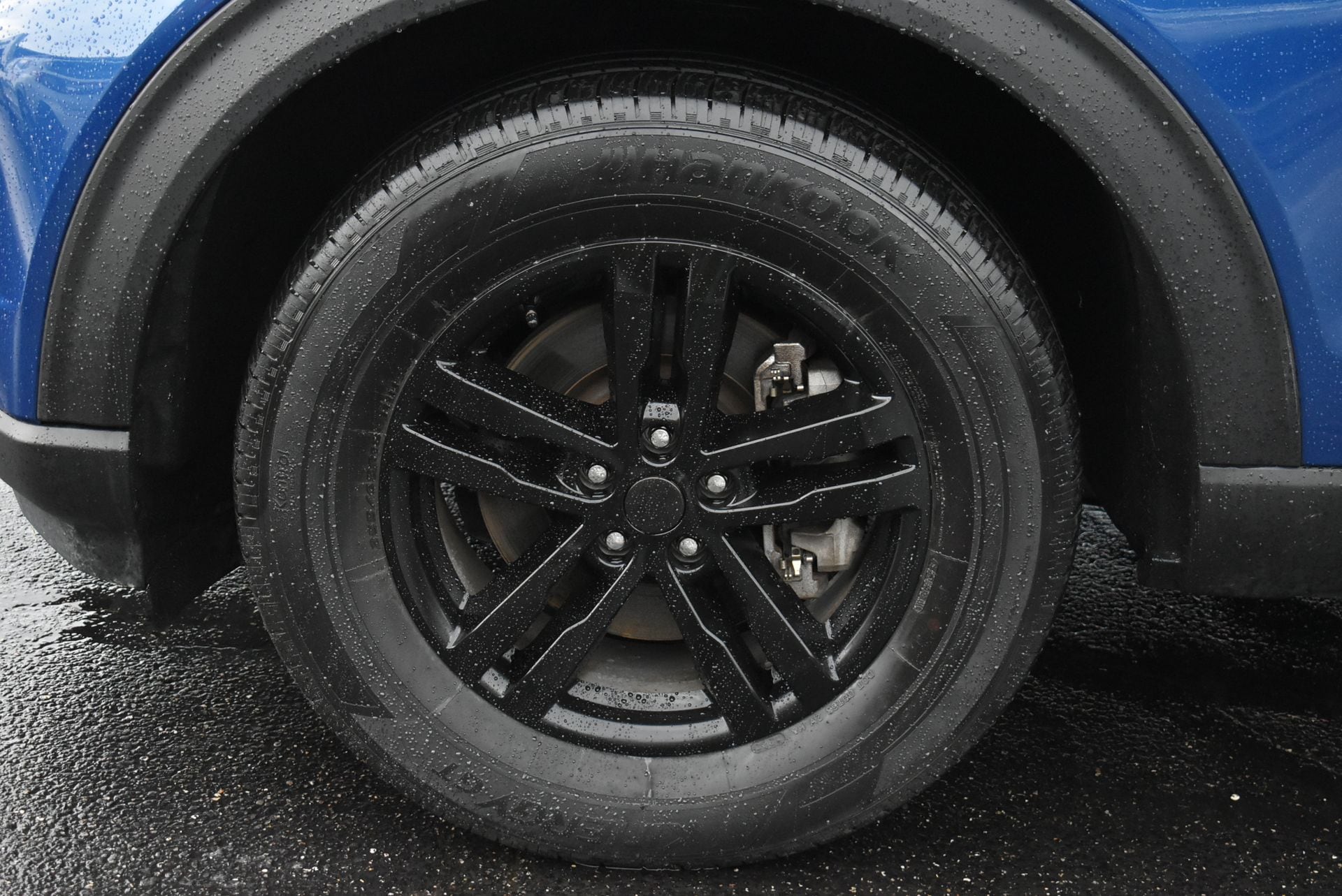 2023 Ford Explorer XLT - Photo 10