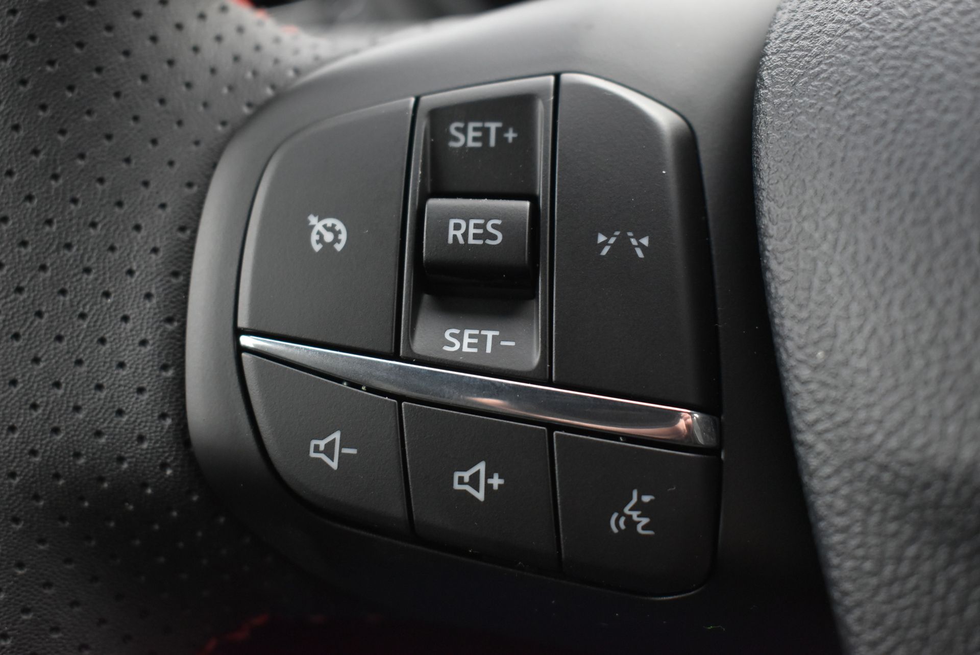 2026 Ford Escape Hybrid ST-Line Select - Photo 20