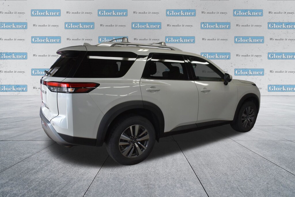 Used 2023 Nissan Pathfinder SL SUV