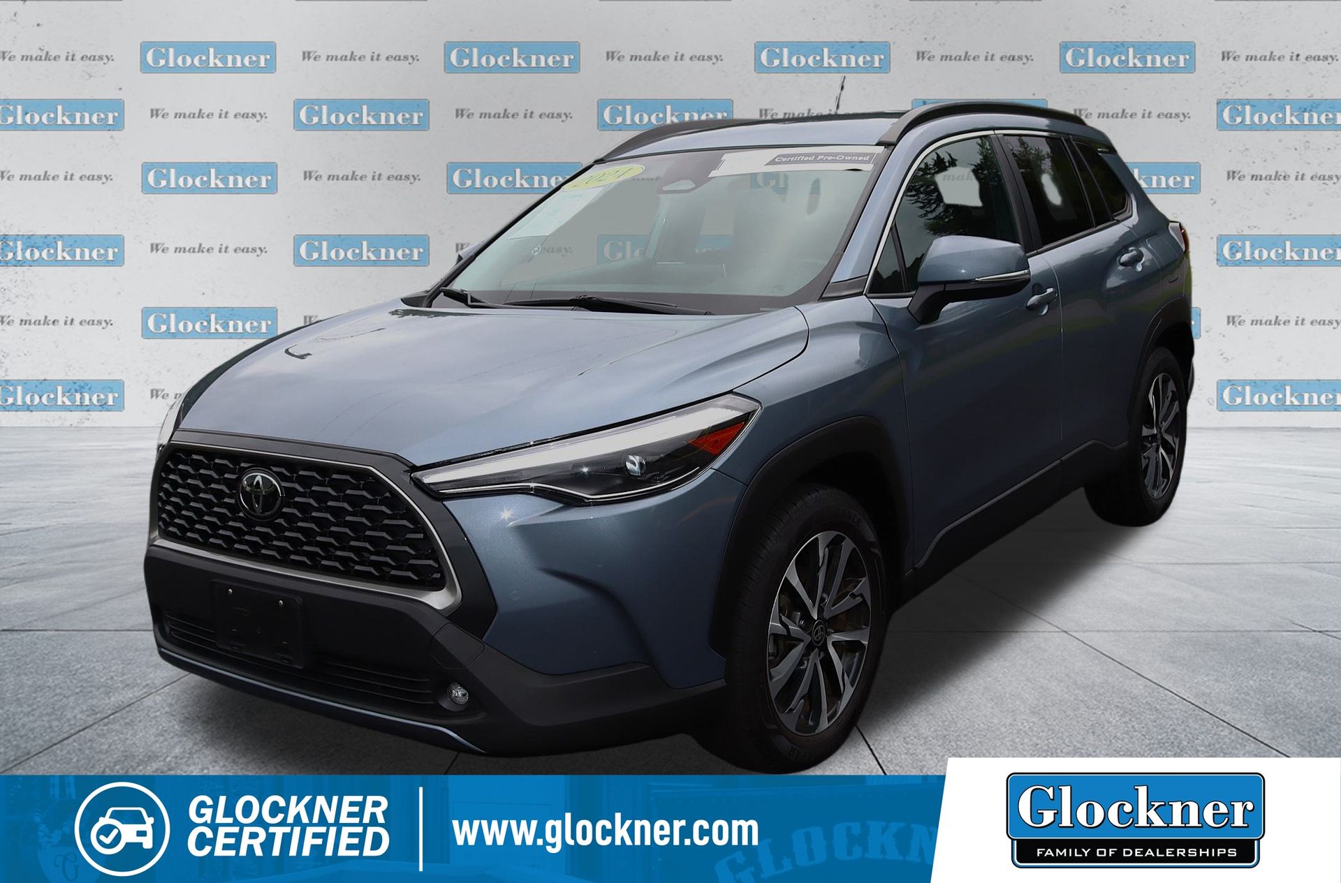 2024 Toyota Corolla Cross XLE's photo