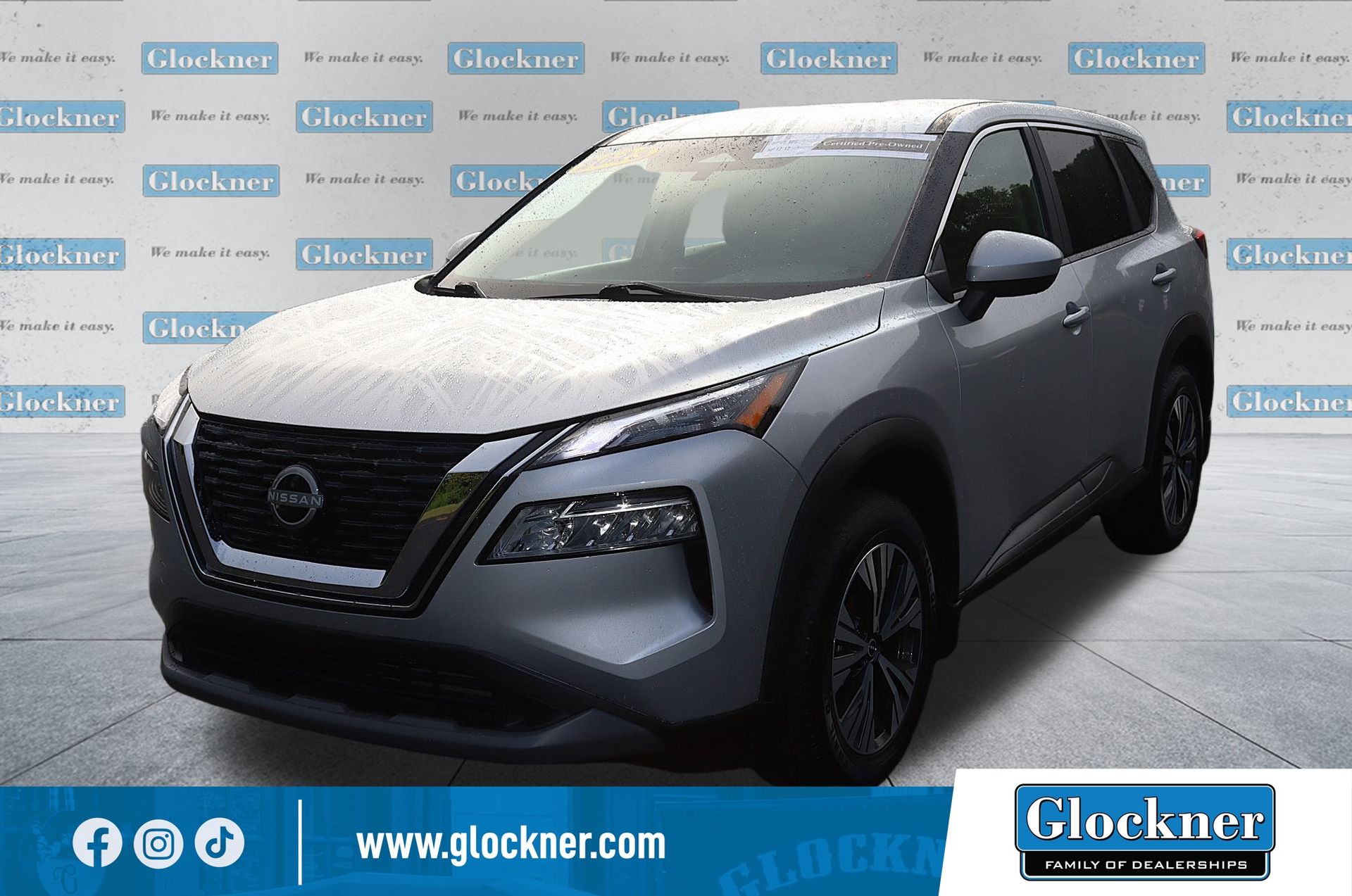 2023 Nissan Rogue SV's photo
