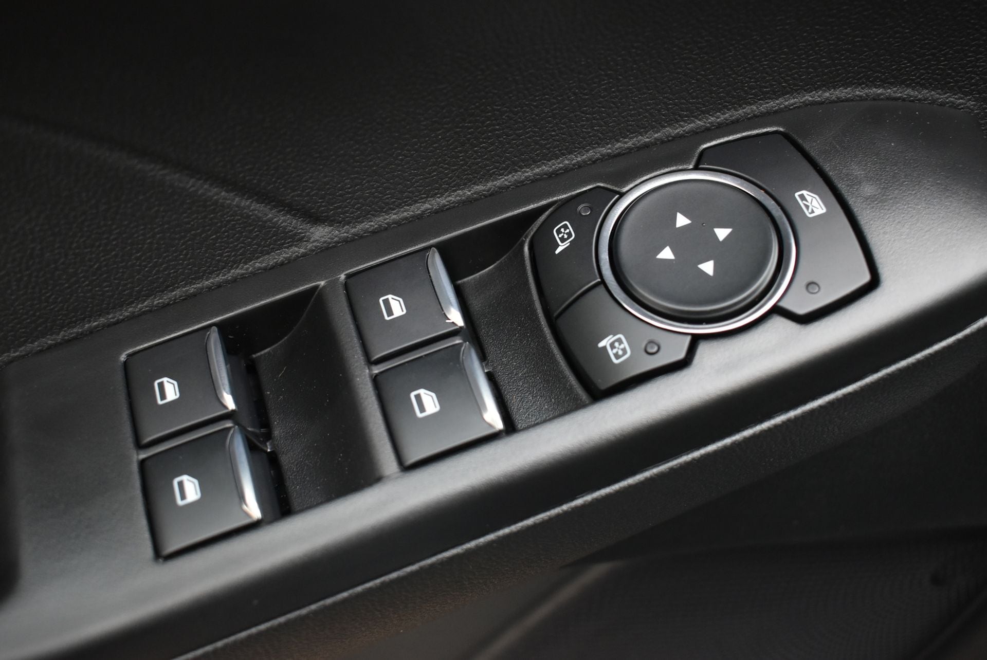 2026 Ford Escape Hybrid ST-Line Select - Photo 13