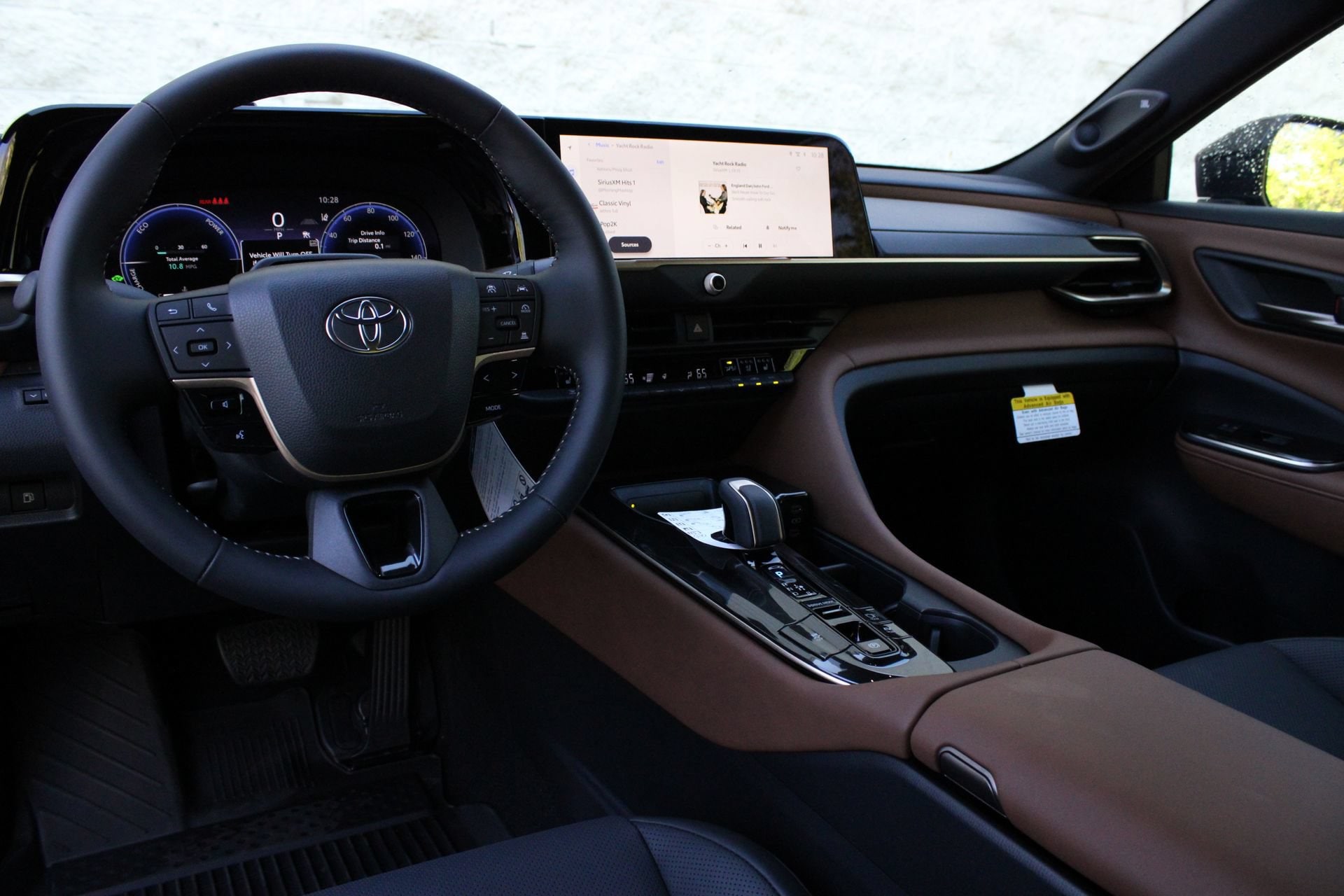 2026 Toyota Crown Limited - Photo 25