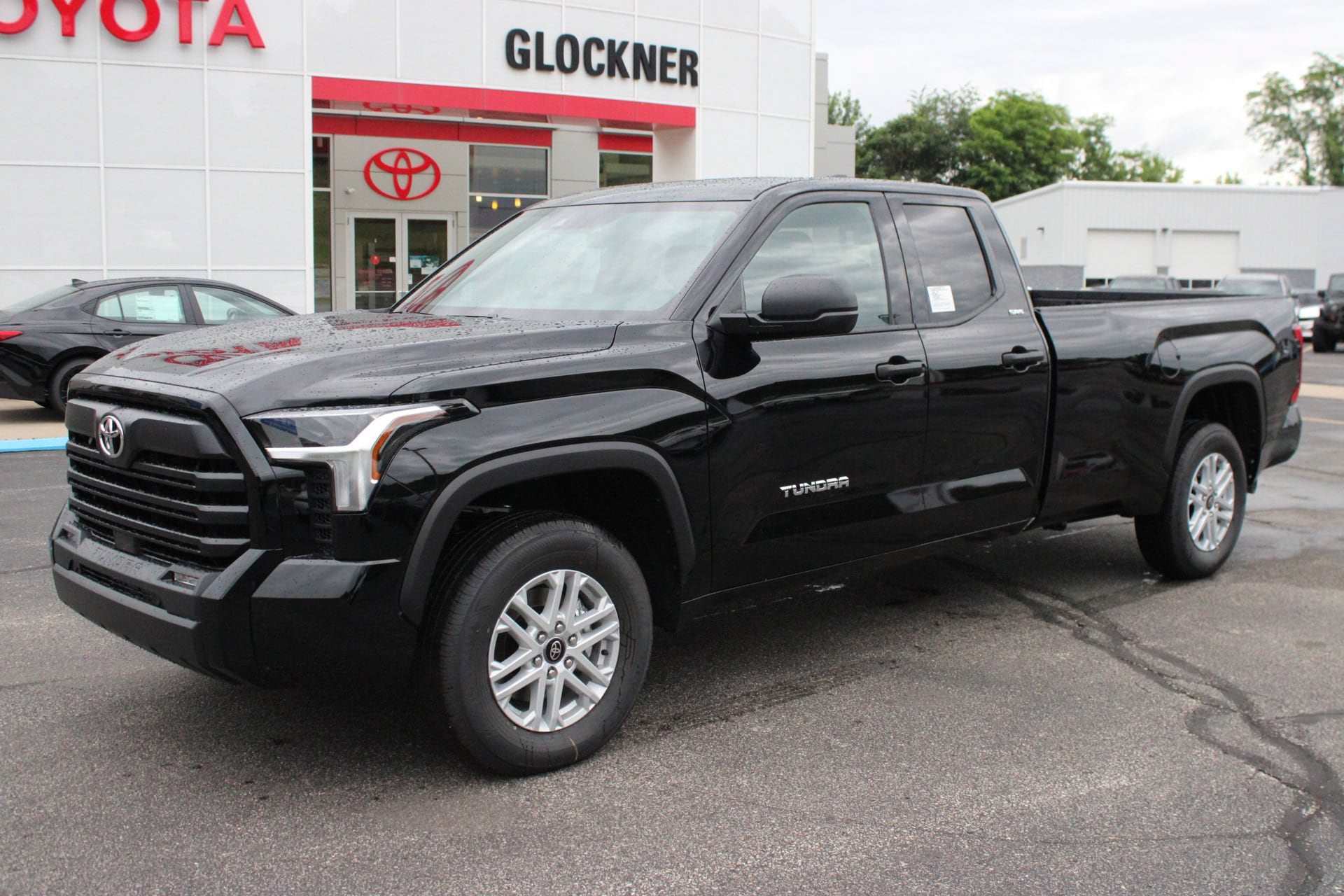 2026 Toyota Tundra SR5 - Photo 2