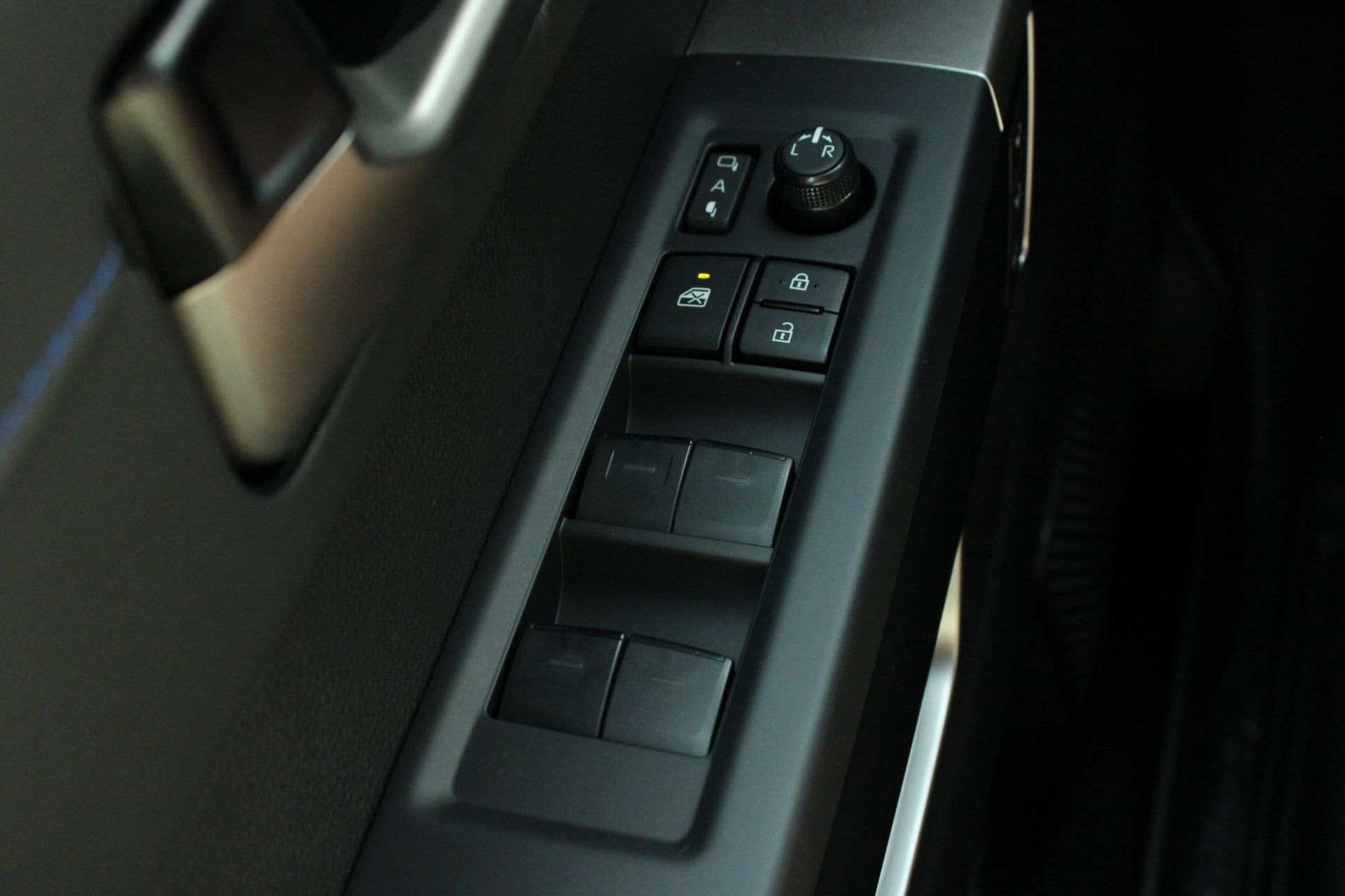 2026 Toyota Tundra Platinum - Photo 31