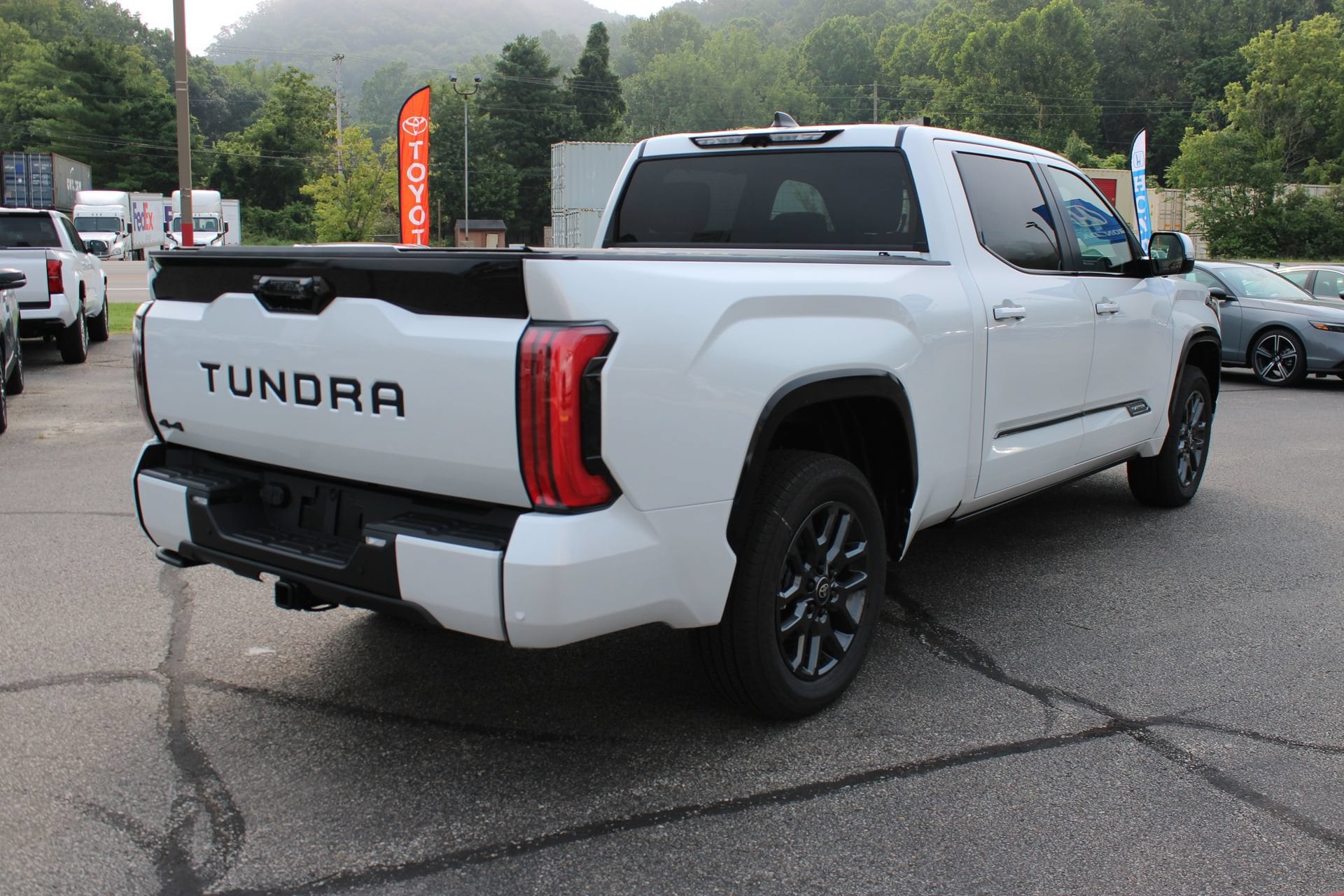 2026 Toyota Tundra Platinum - Photo 7