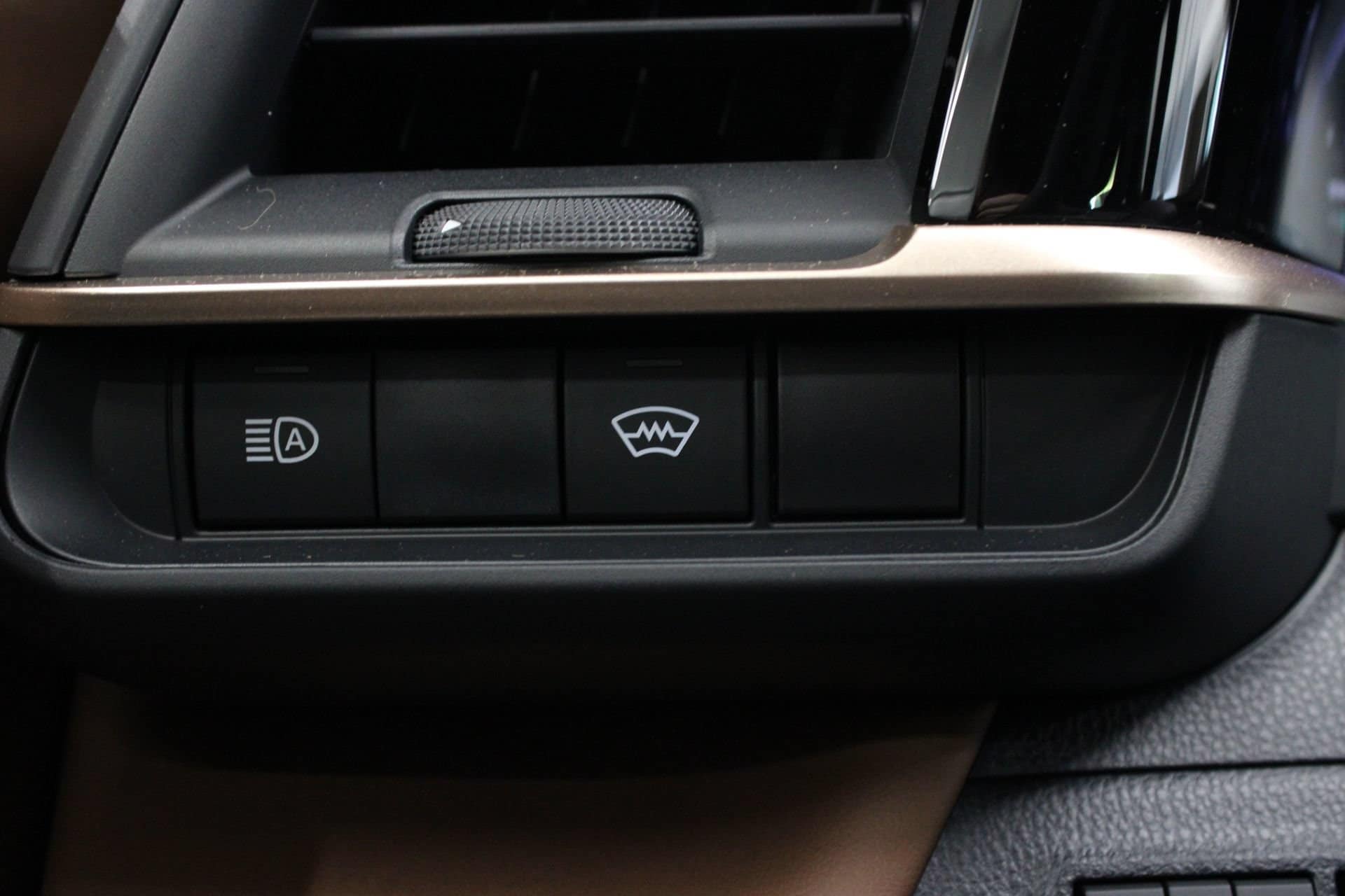 2026 Toyota Crown Limited - Photo 30
