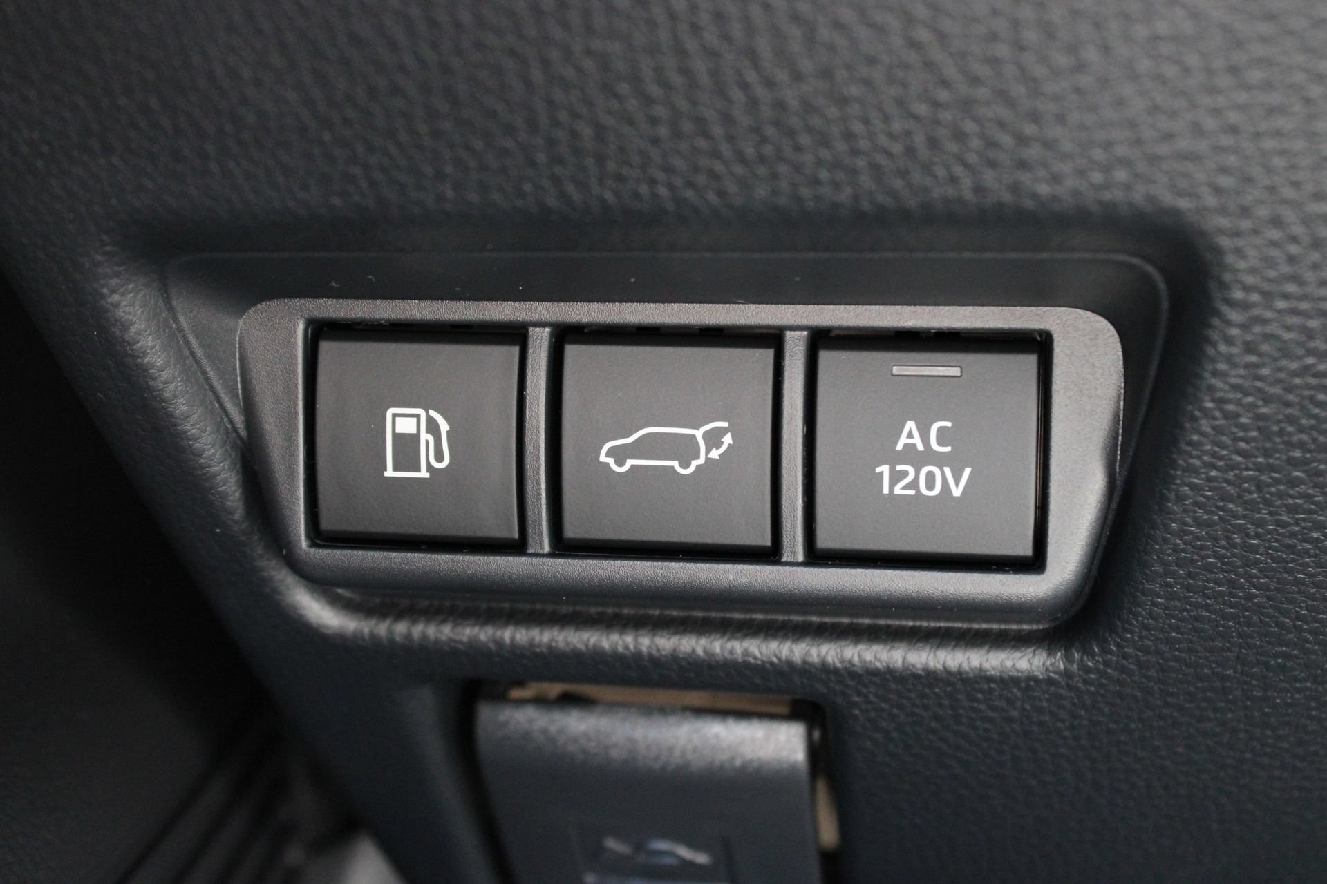 2026 Toyota Prius Plug-in Hybrid XSE Premium - Photo 28