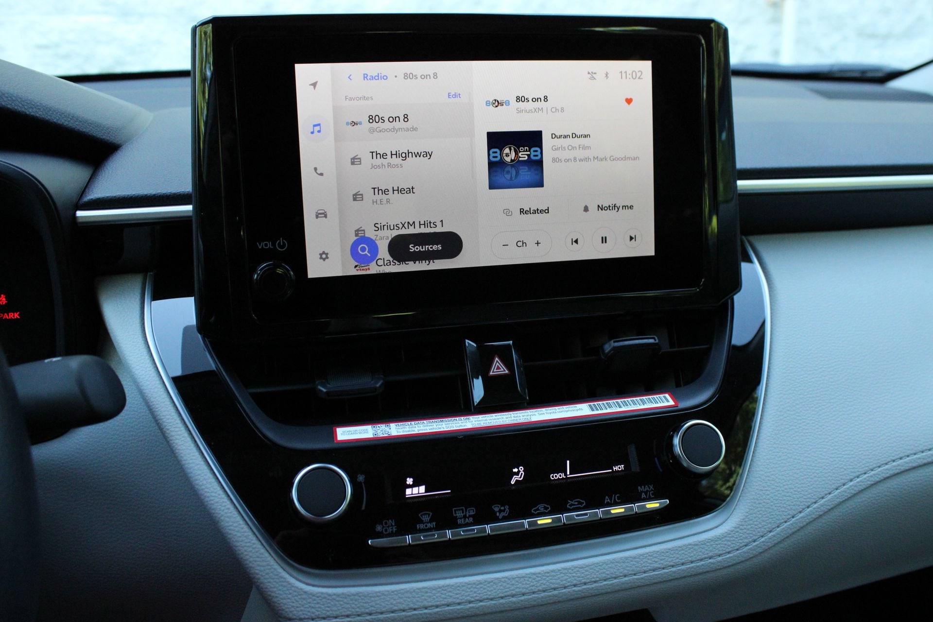 2026 Toyota Corolla Cross L - Photo 32