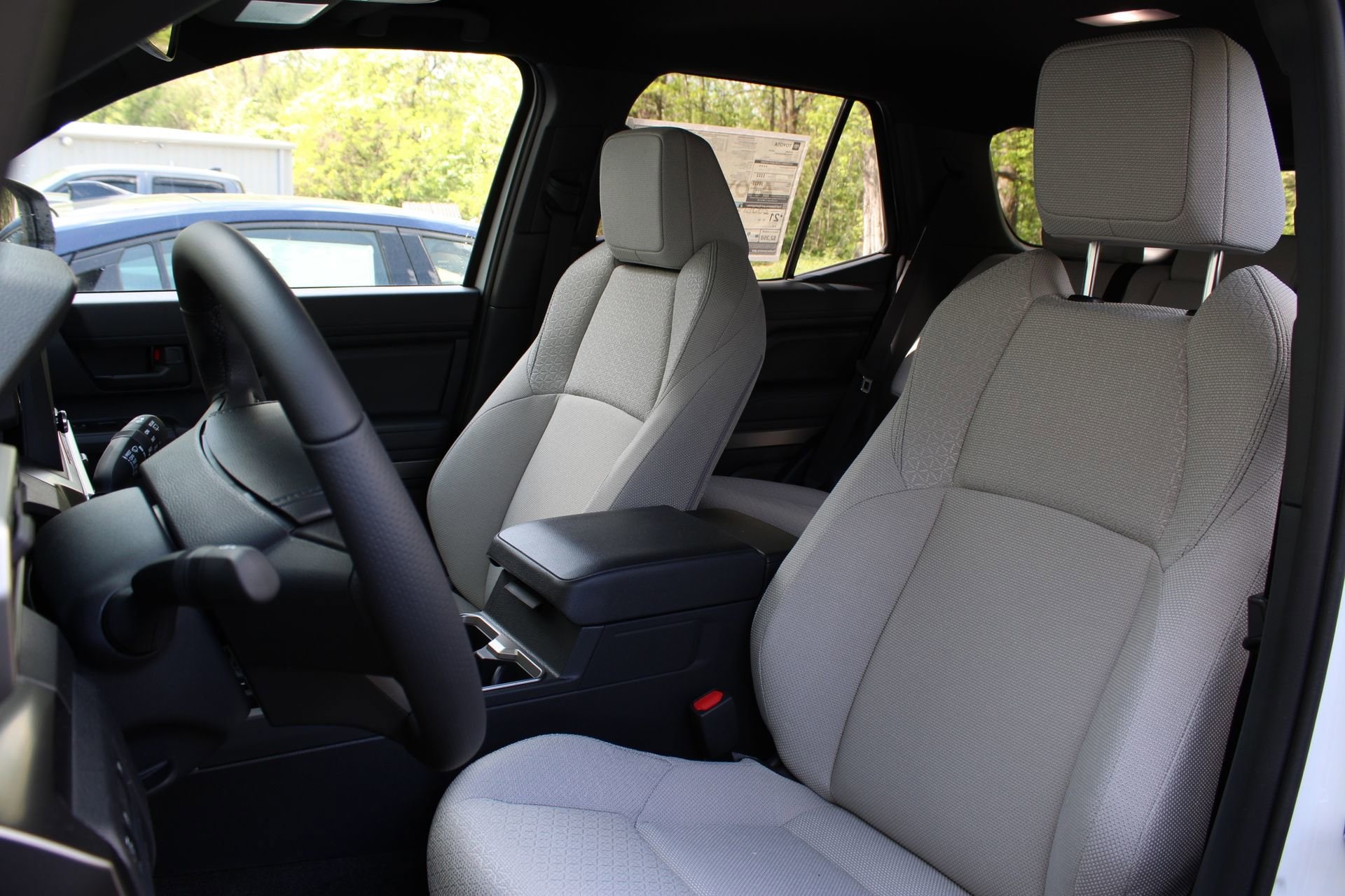 2026 Toyota 4Runner SR5 - Photo 14
