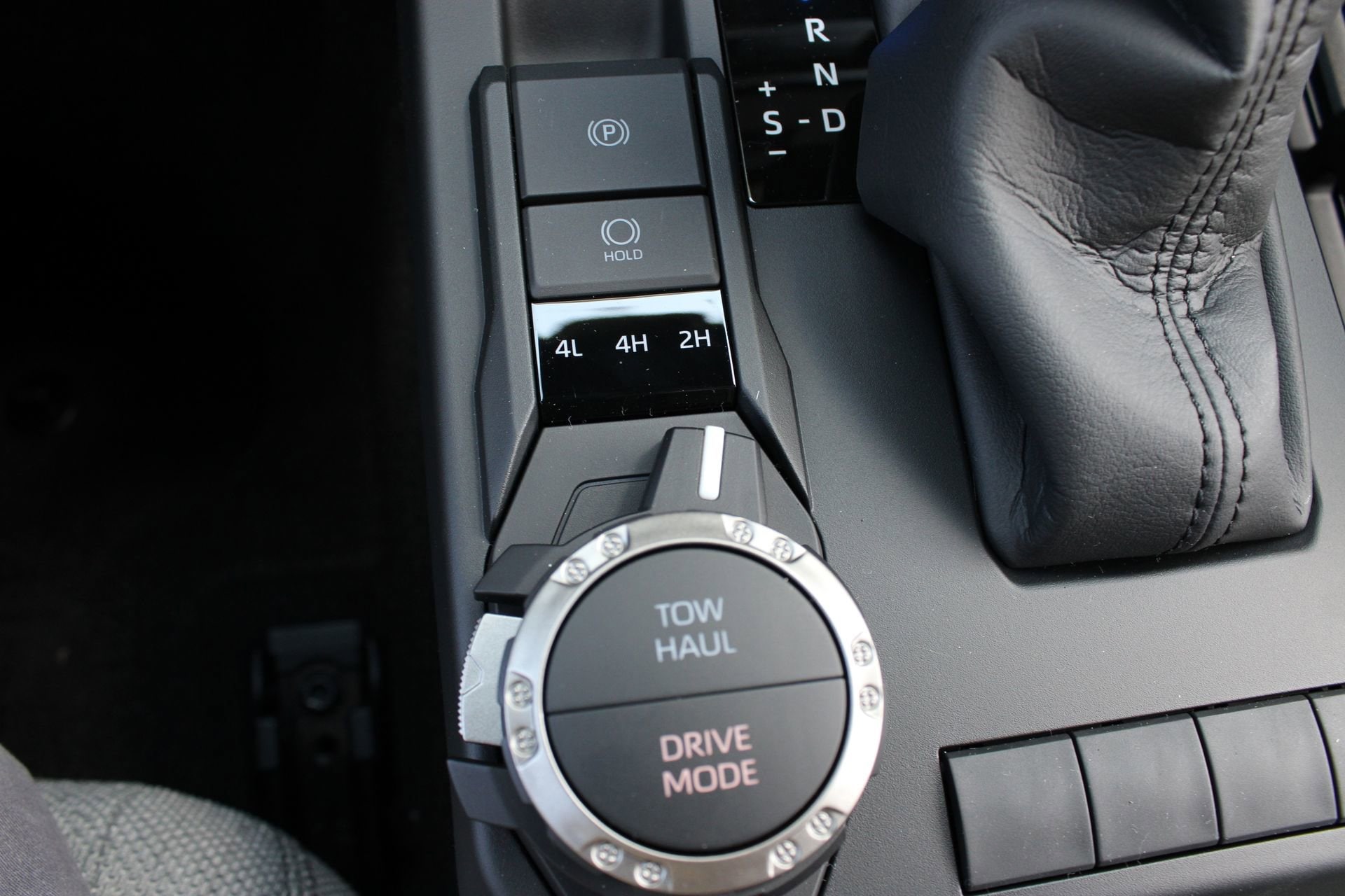 2026 Toyota 4Runner SR5 - Photo 36