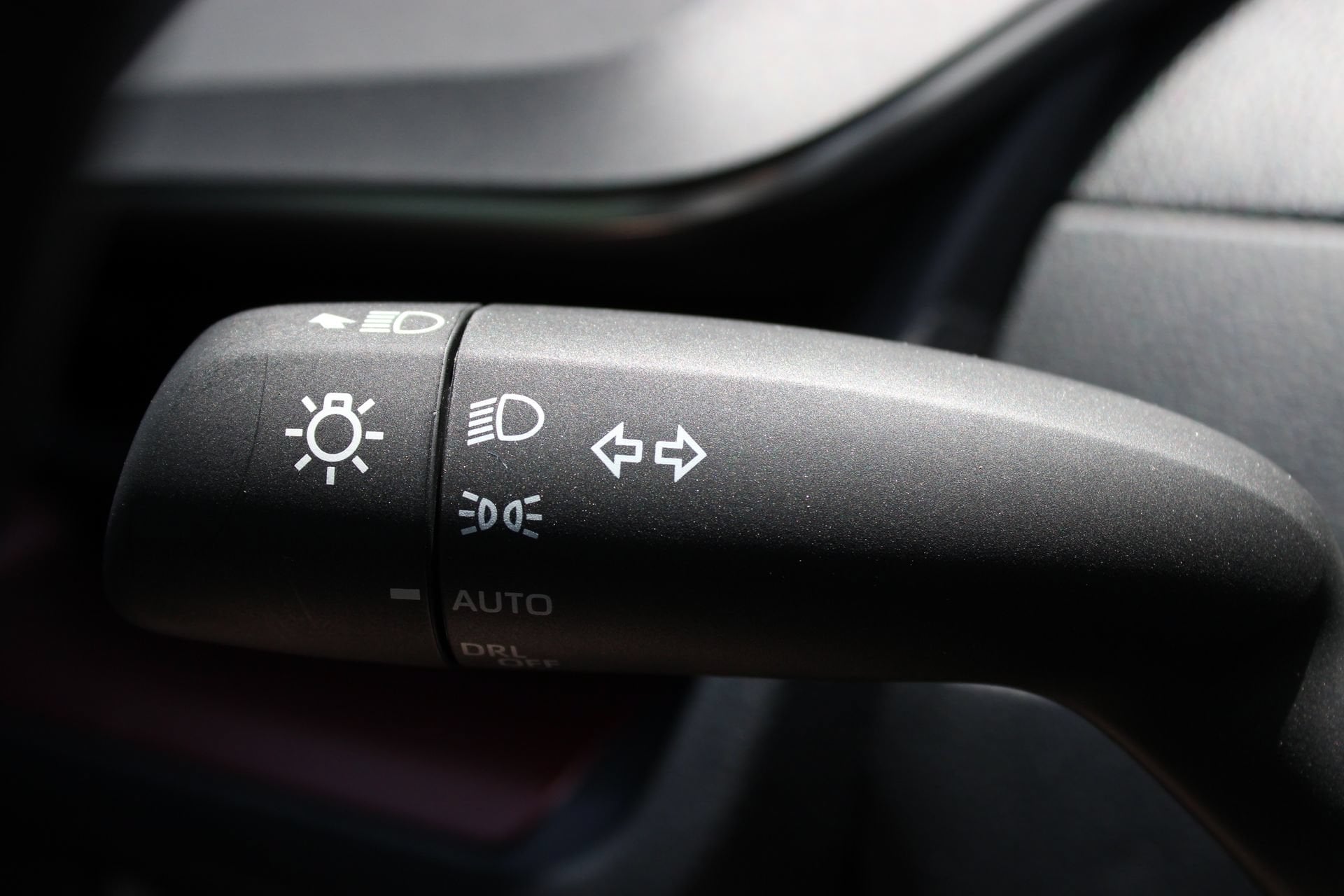 2026 Toyota Prius Plug-in Hybrid XSE Premium - Photo 34