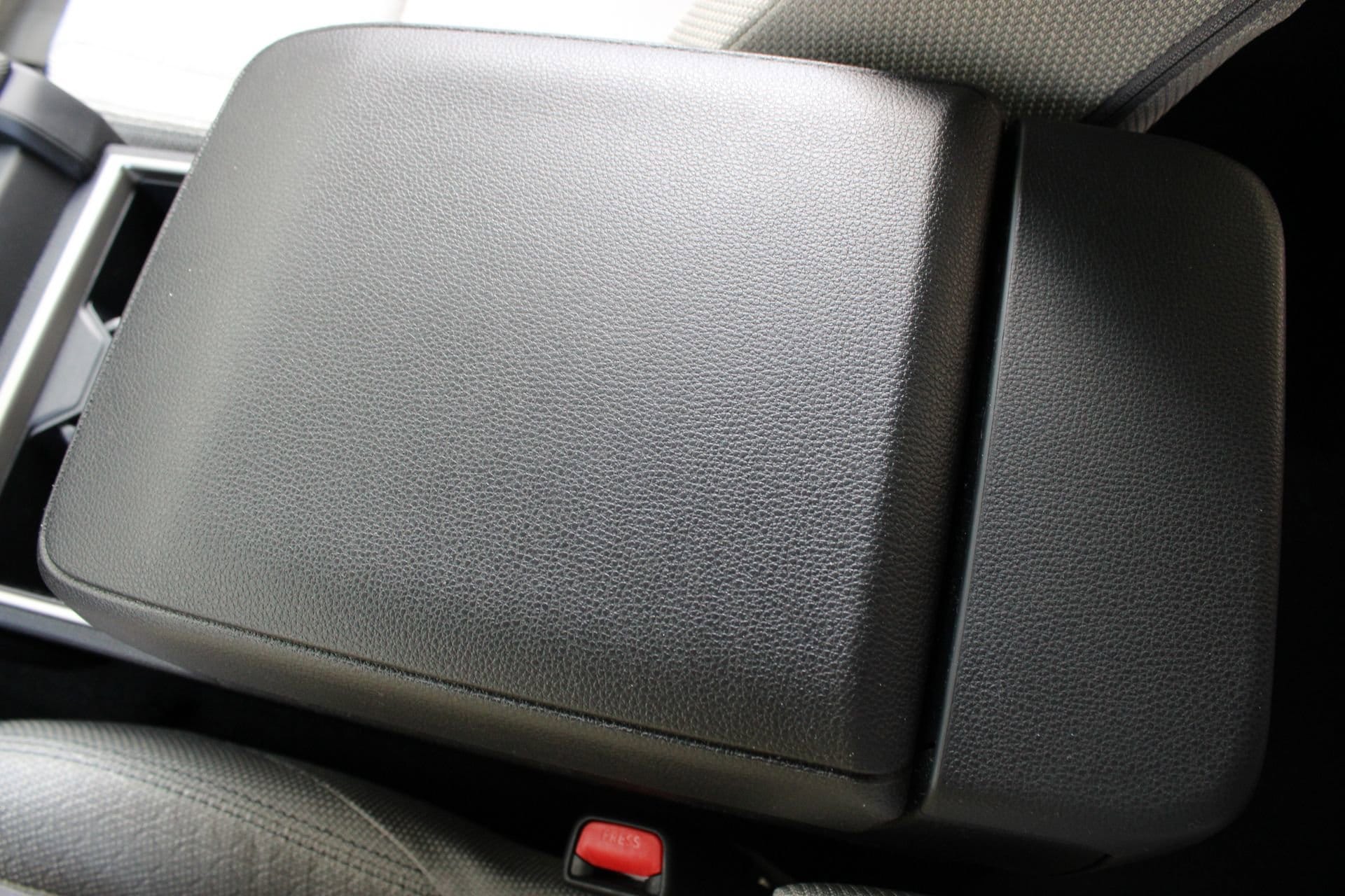 2026 Toyota 4Runner SR5 - Photo 38