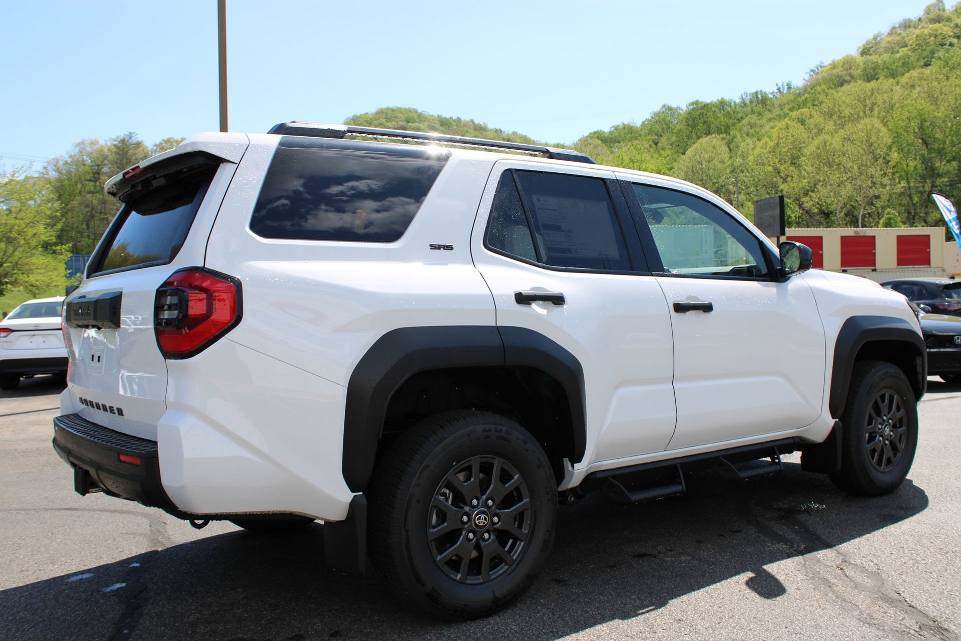 2026 Toyota 4Runner SR5 - Photo 7