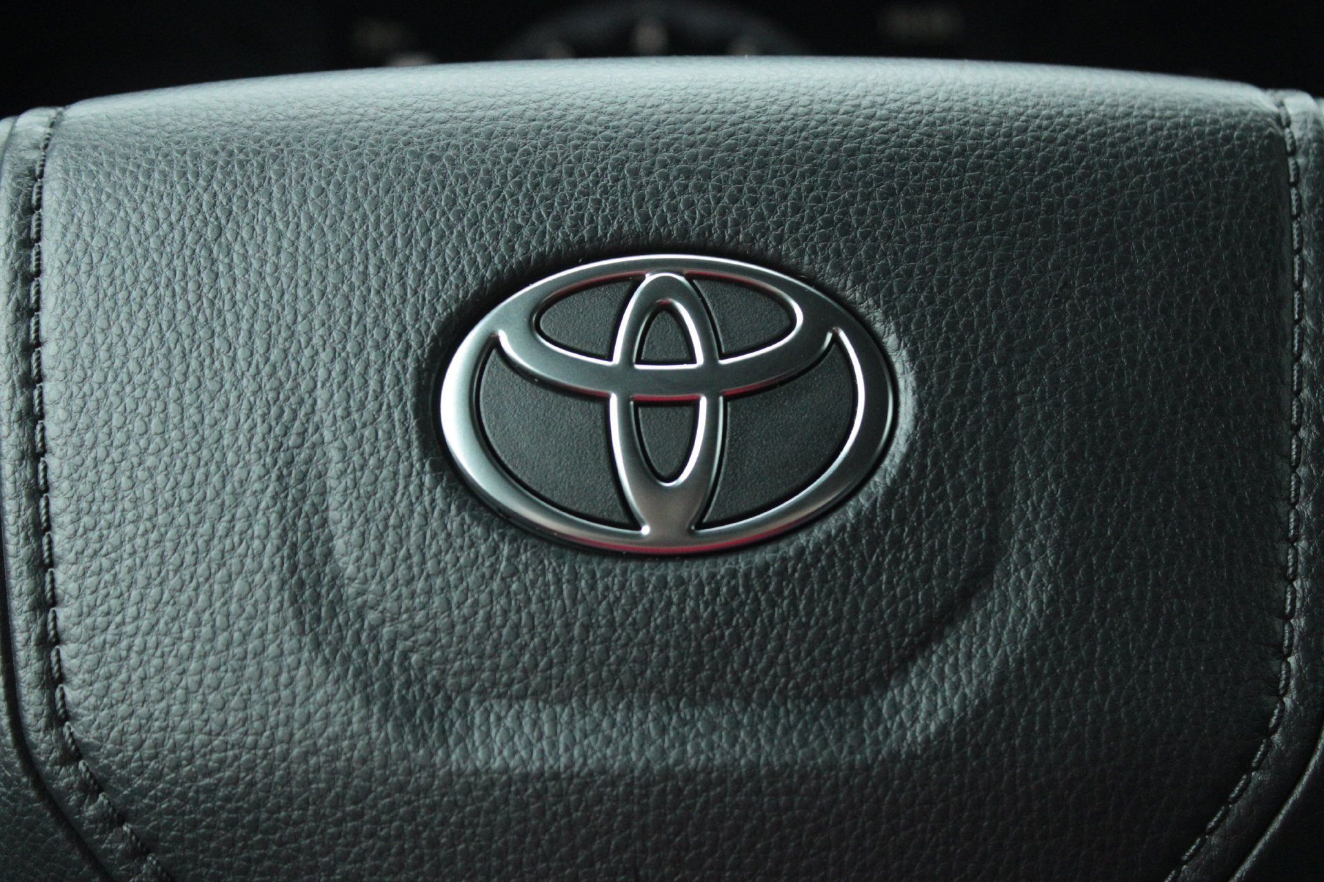 2026 Toyota Tacoma SR - Photo 32