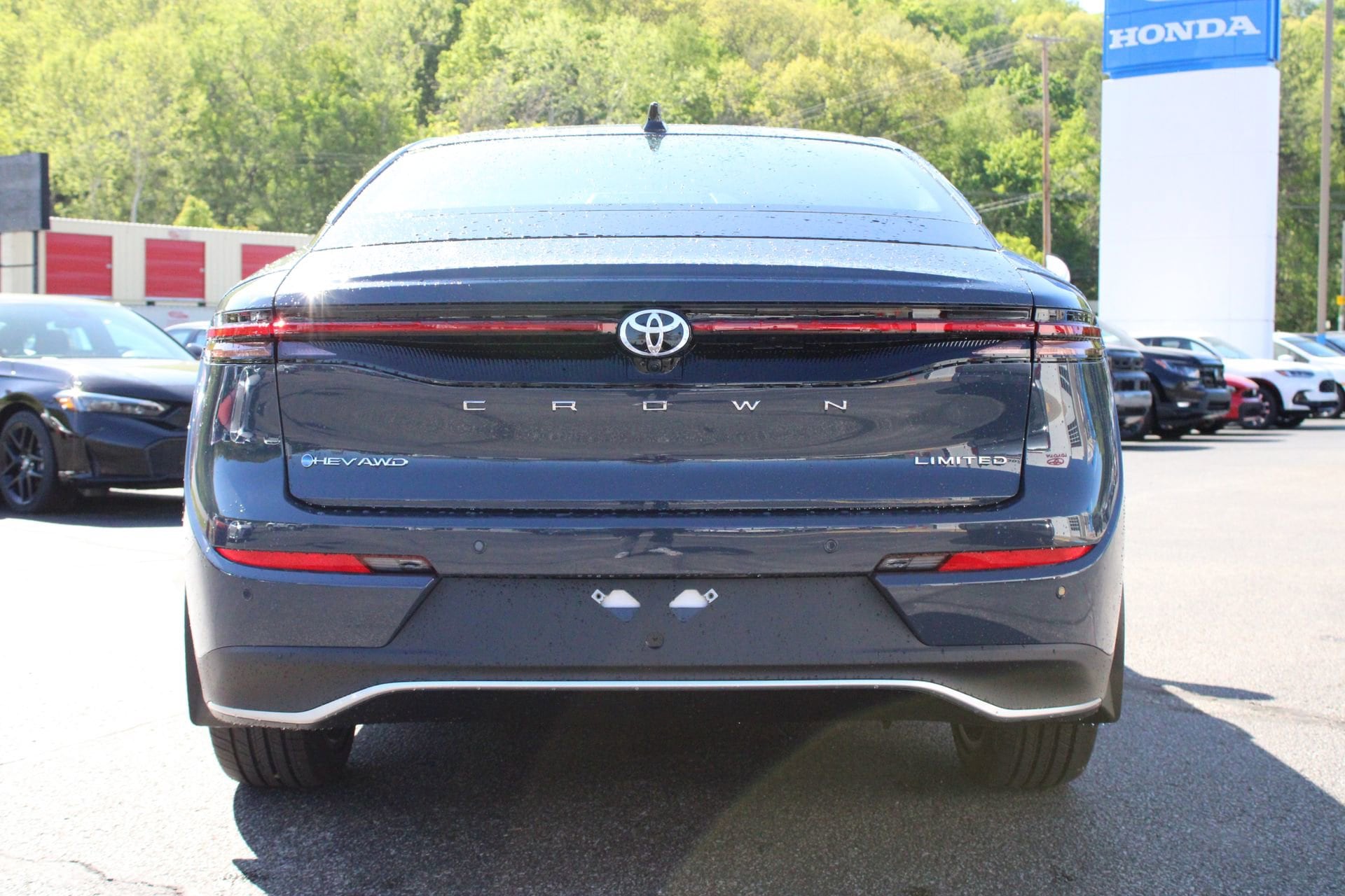 2026 Toyota Crown Limited - Photo 8