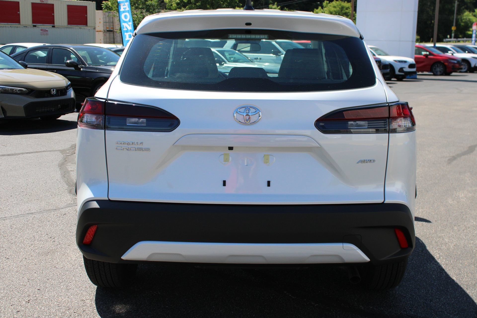 2026 Toyota Corolla Cross L - Photo 8