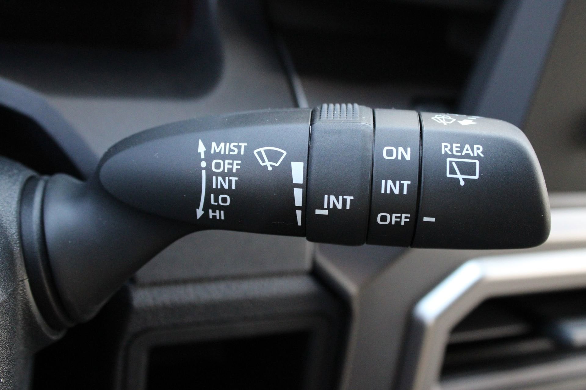 2026 Toyota 4Runner SR5 - Photo 27