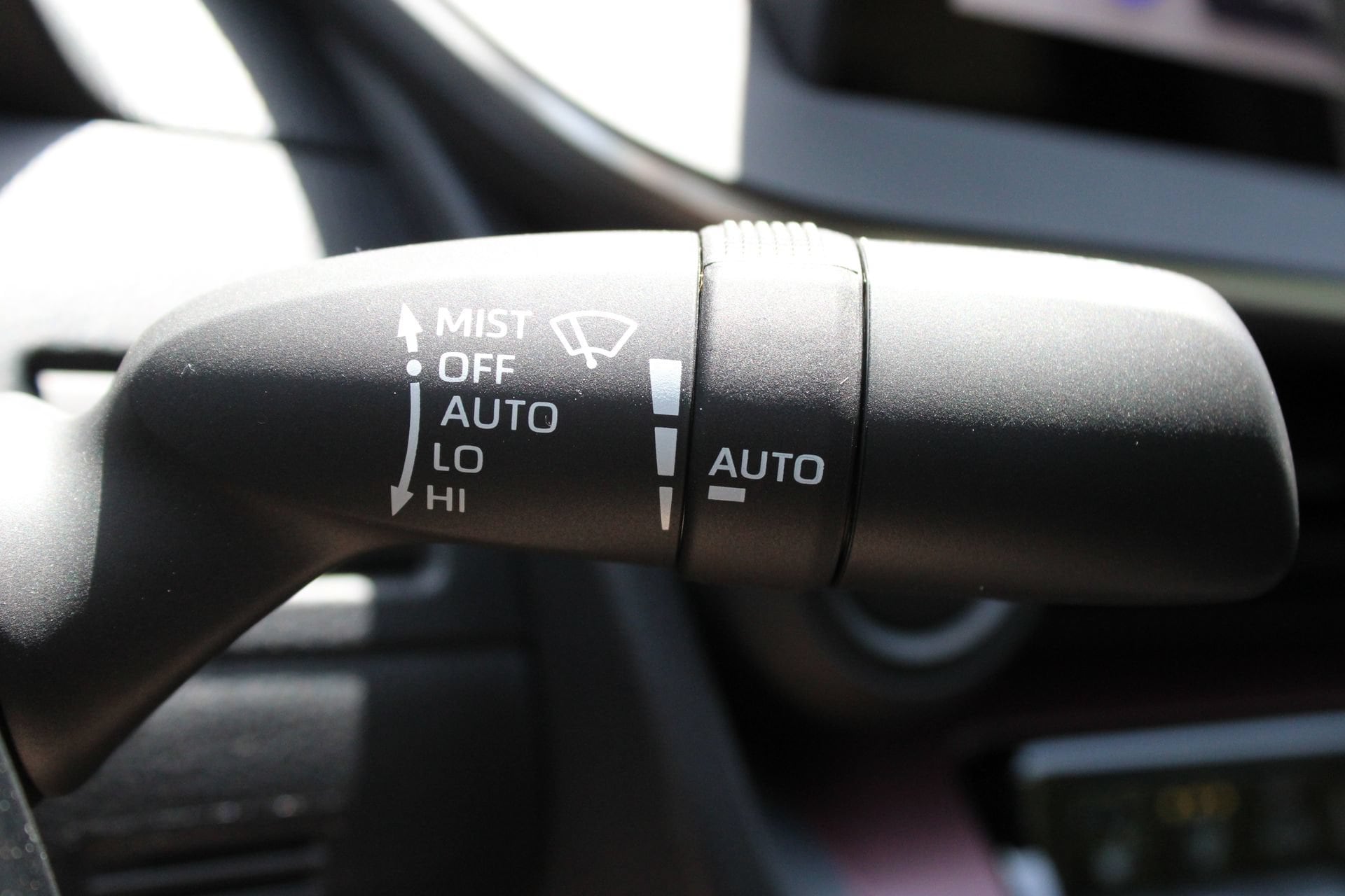 2026 Toyota Prius Plug-in Hybrid XSE Premium - Photo 35
