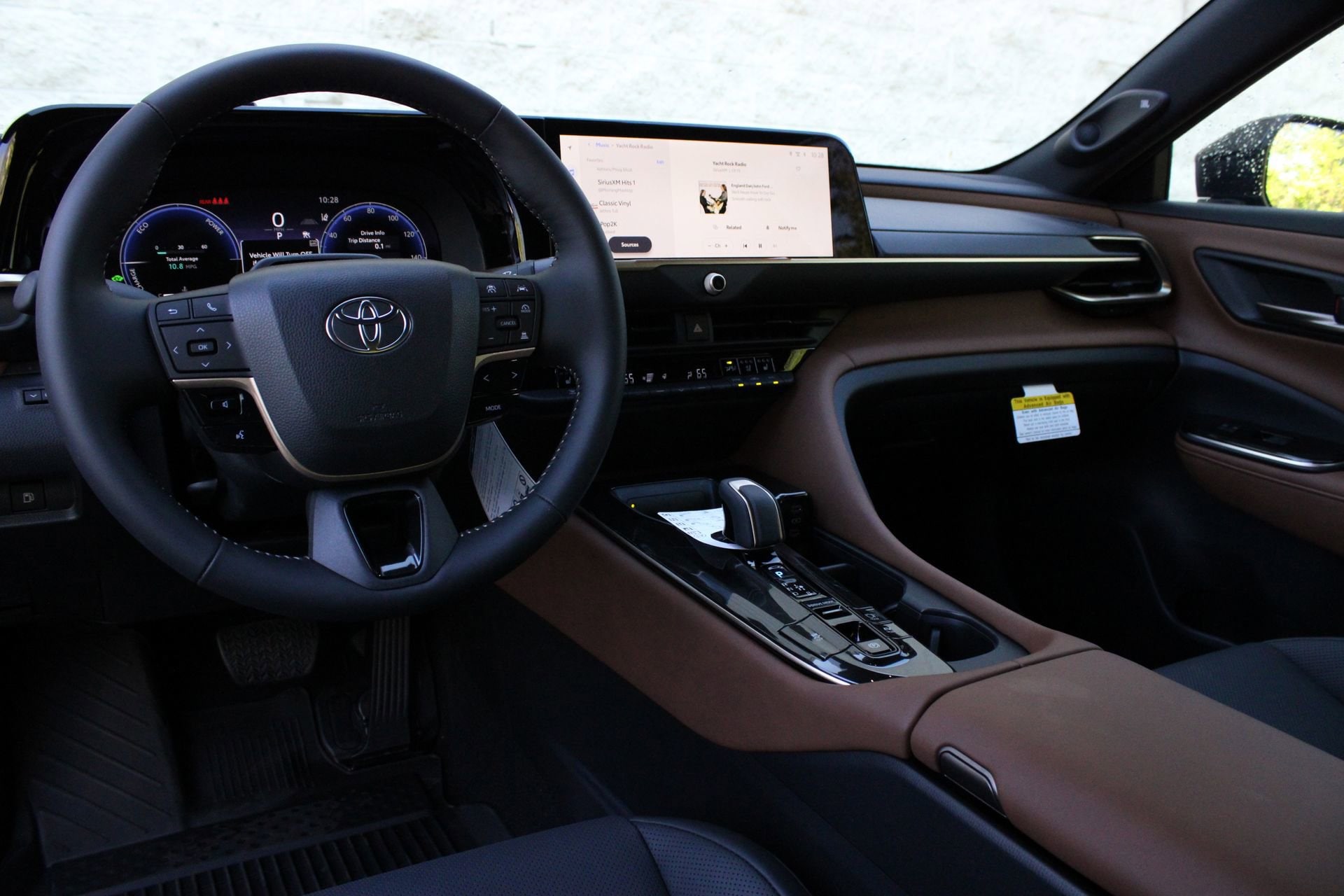 2026 Toyota Crown Limited - Photo 25