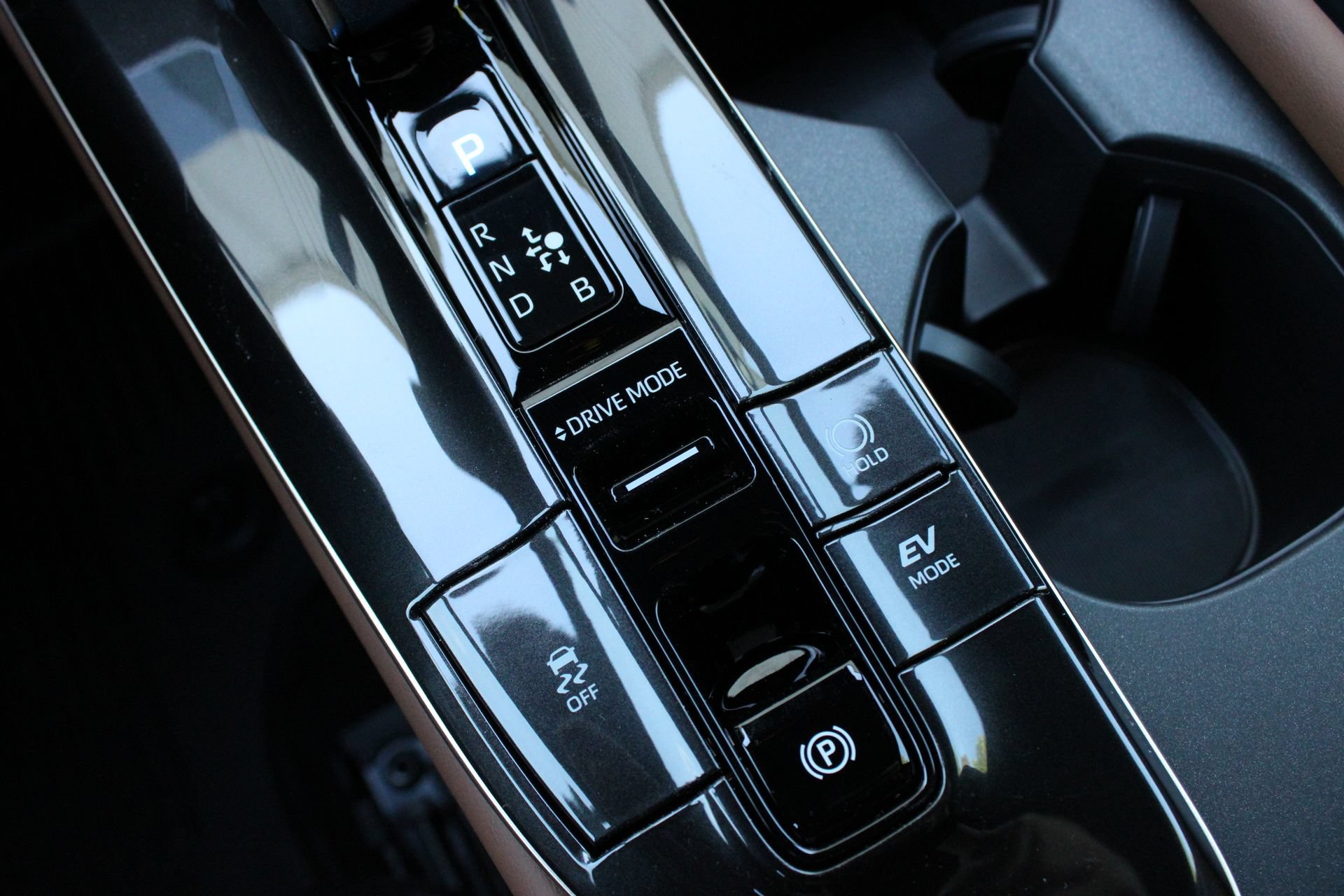 2026 Toyota Crown Limited - Photo 48