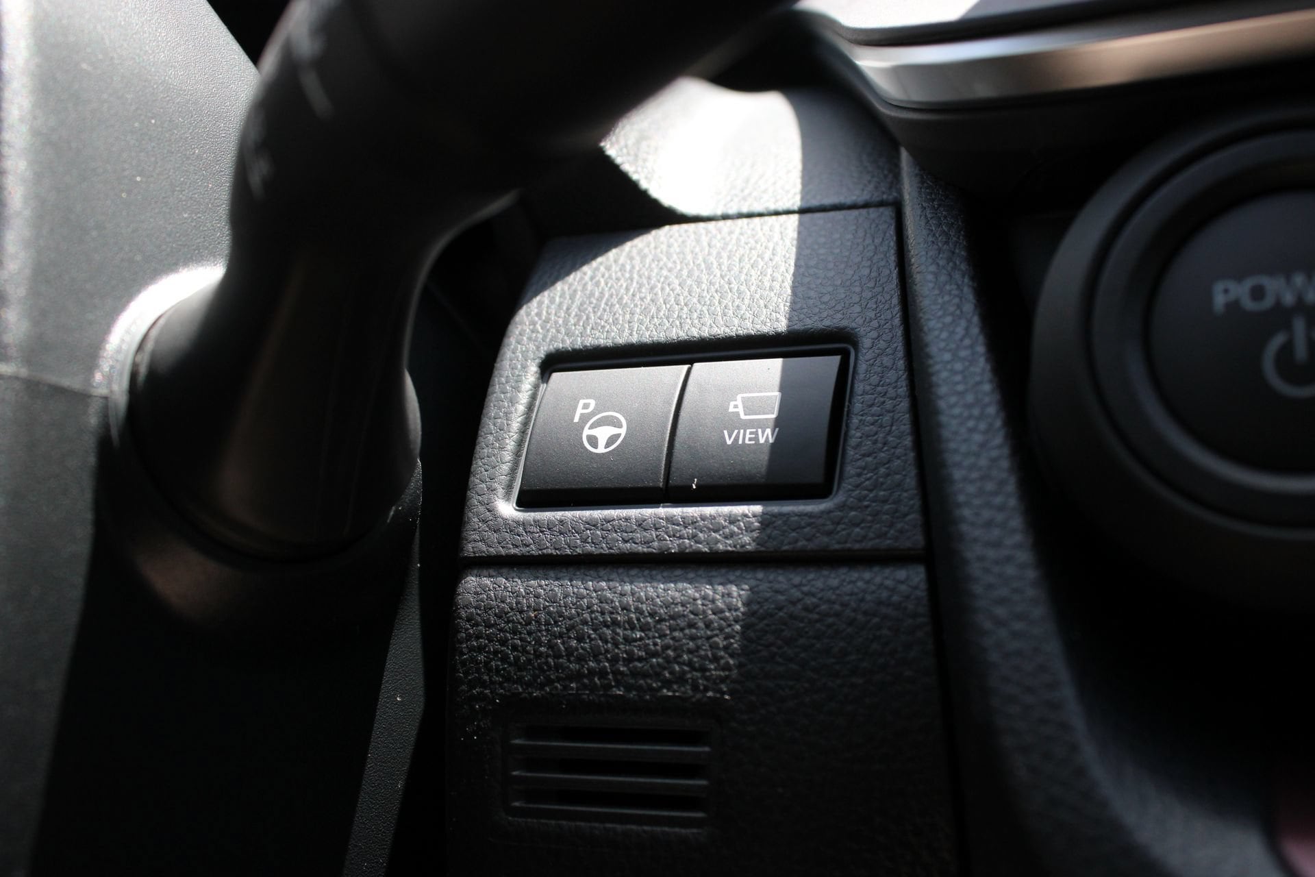 2026 Toyota Prius Plug-in Hybrid XSE Premium - Photo 37