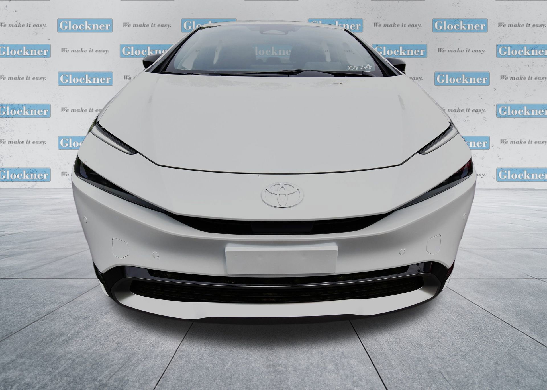 2025 Toyota Prius Plug-in Hybrid XSE photo 2