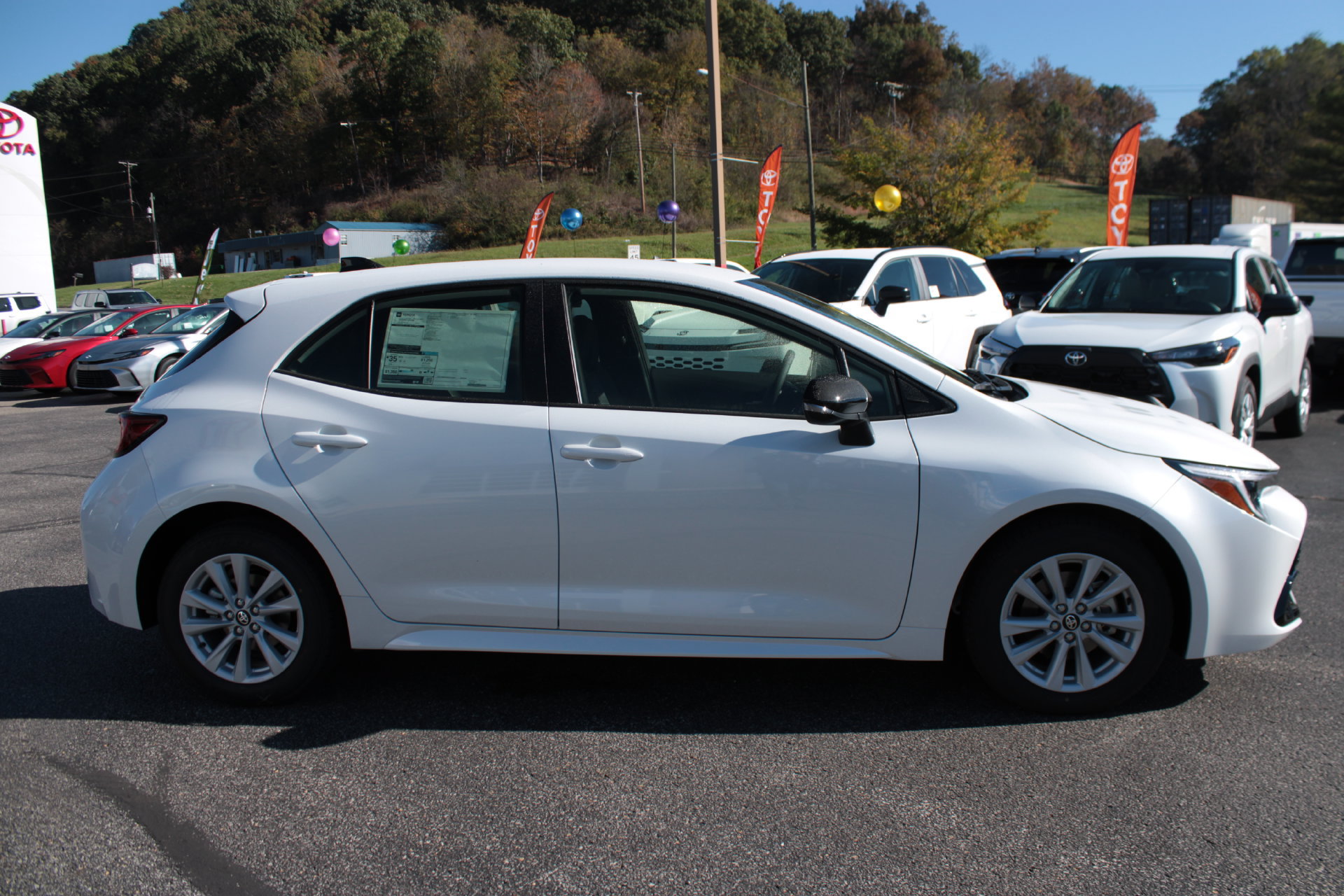 New 2027 Toyota Corolla Hatchback SE Hatchback