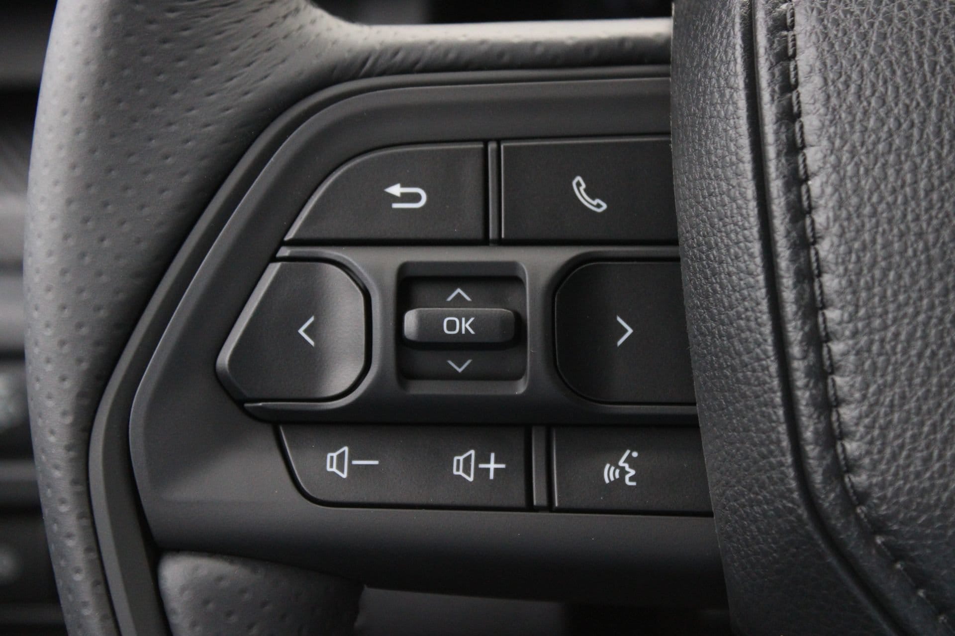 2026 Toyota 4Runner TRD Pro - Photo 33
