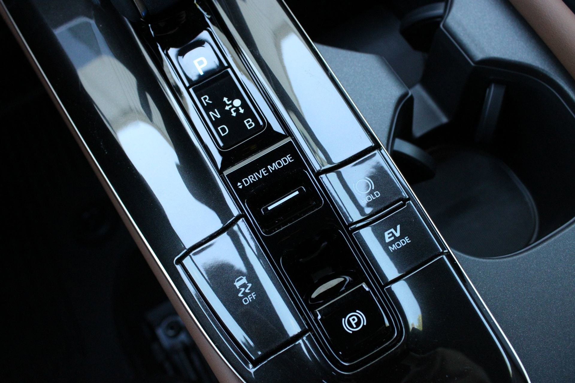 2026 Toyota Crown Limited - Photo 48