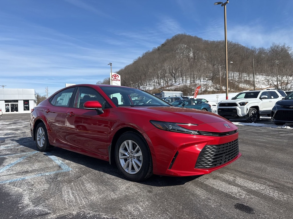 New 2025 Toyota Camry LE Sedan